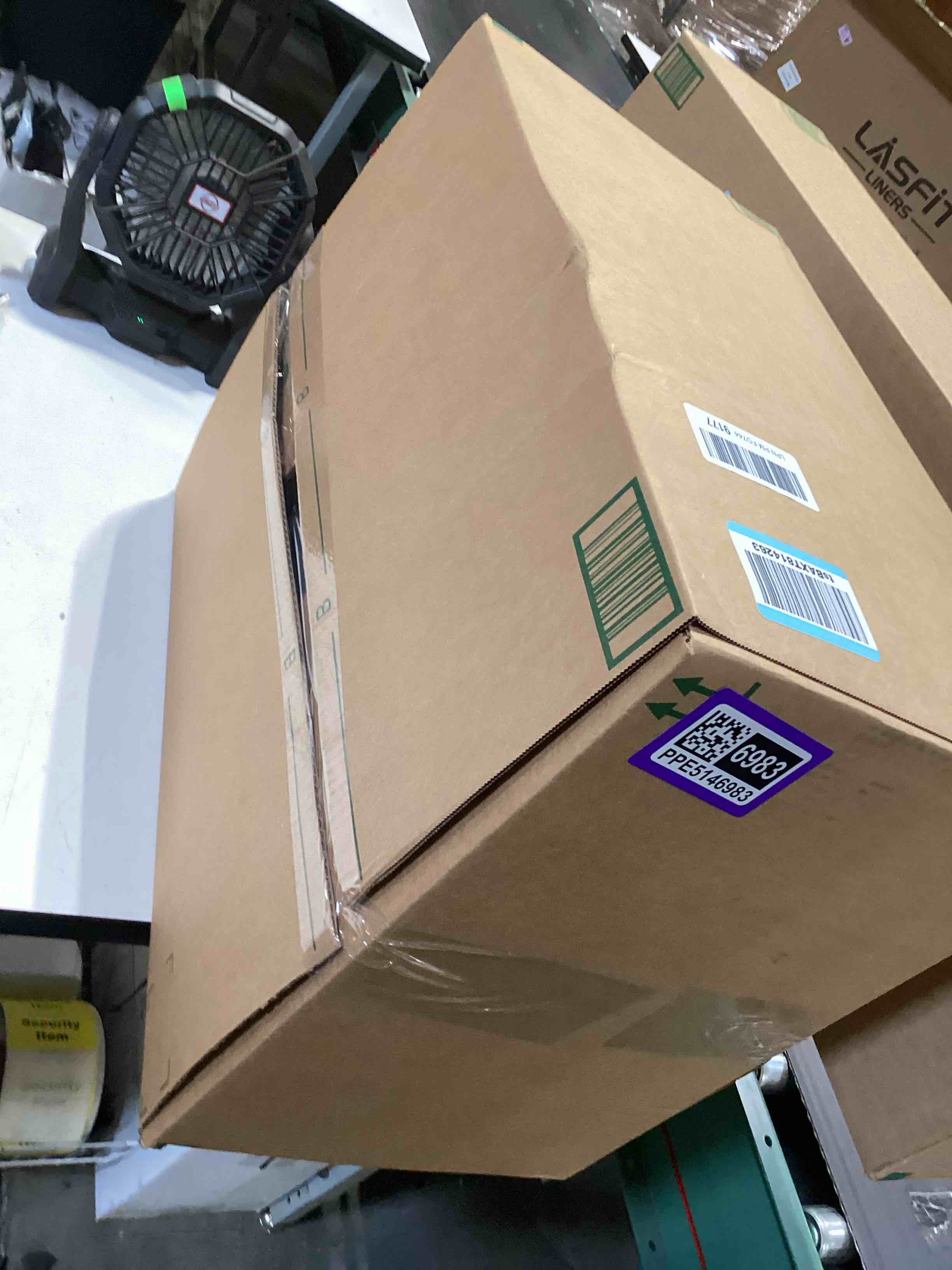 Condition photo showing Good Condition for amazon basics 2-door top-load hard-sided dogs, cats pet travel carrier, gray & blue, 22.8"l x 15.0"w x 13.0"h gray & blue 22.8"l x 15.0"w x 13.0"h