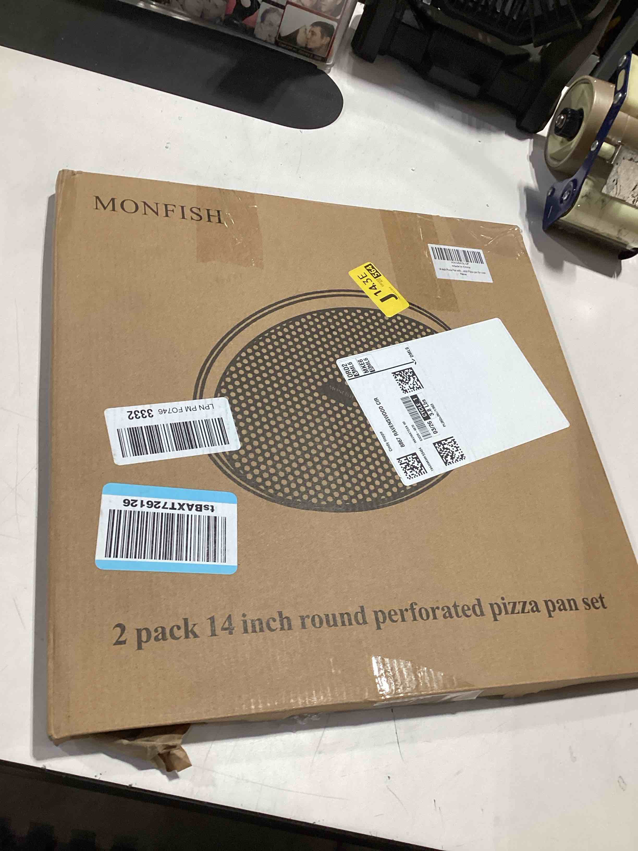Condition photo showing Good Condition for monfish 14 inch pizza pan with holes 2 pack perforated huge pizza tray carbon steel crisper pan non stick pizza pan for oven