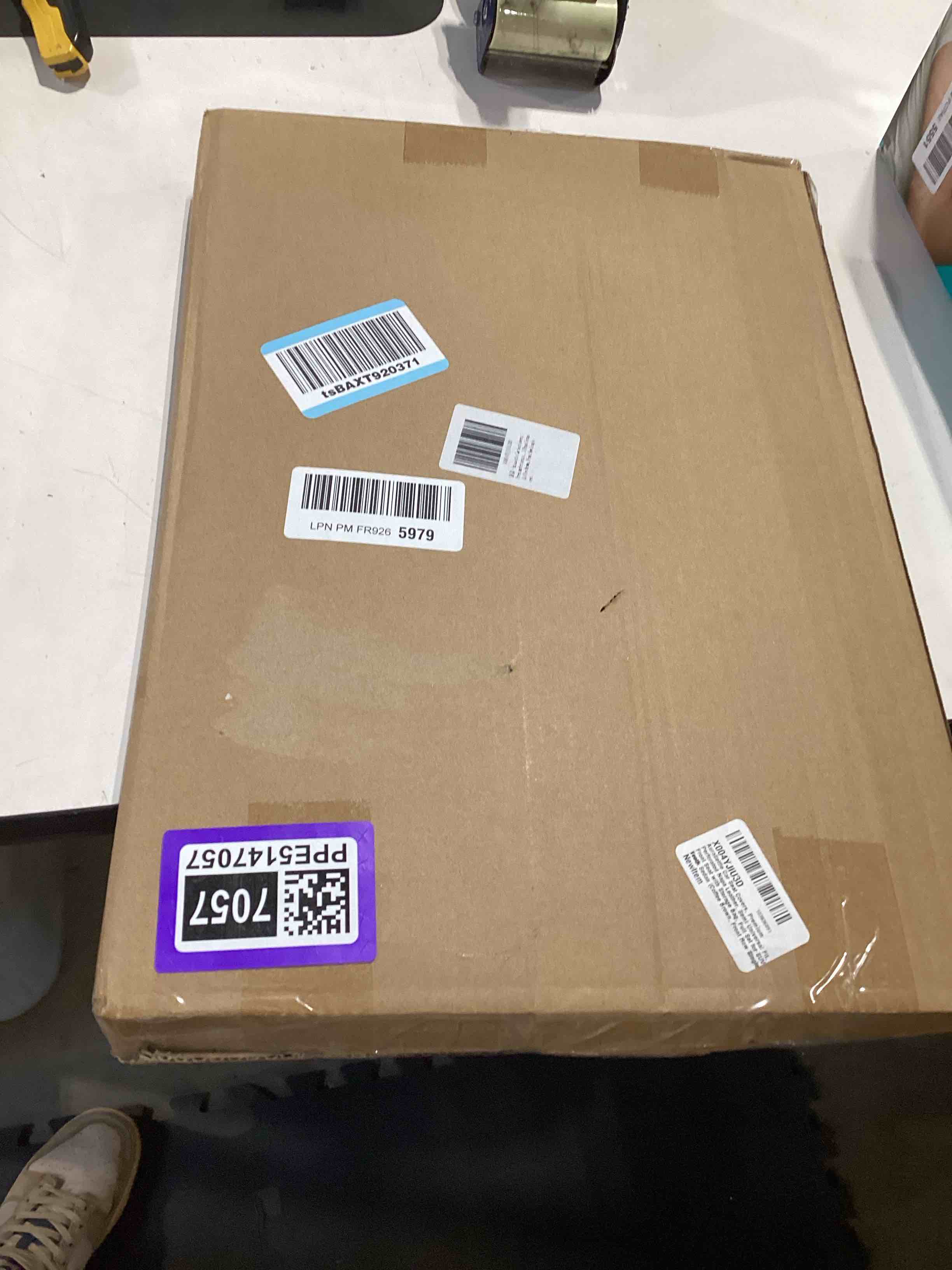 https://s3.amazonaws.com/lotting-images-prod/bidfta/PPE5147057_1776948869055.jpeg