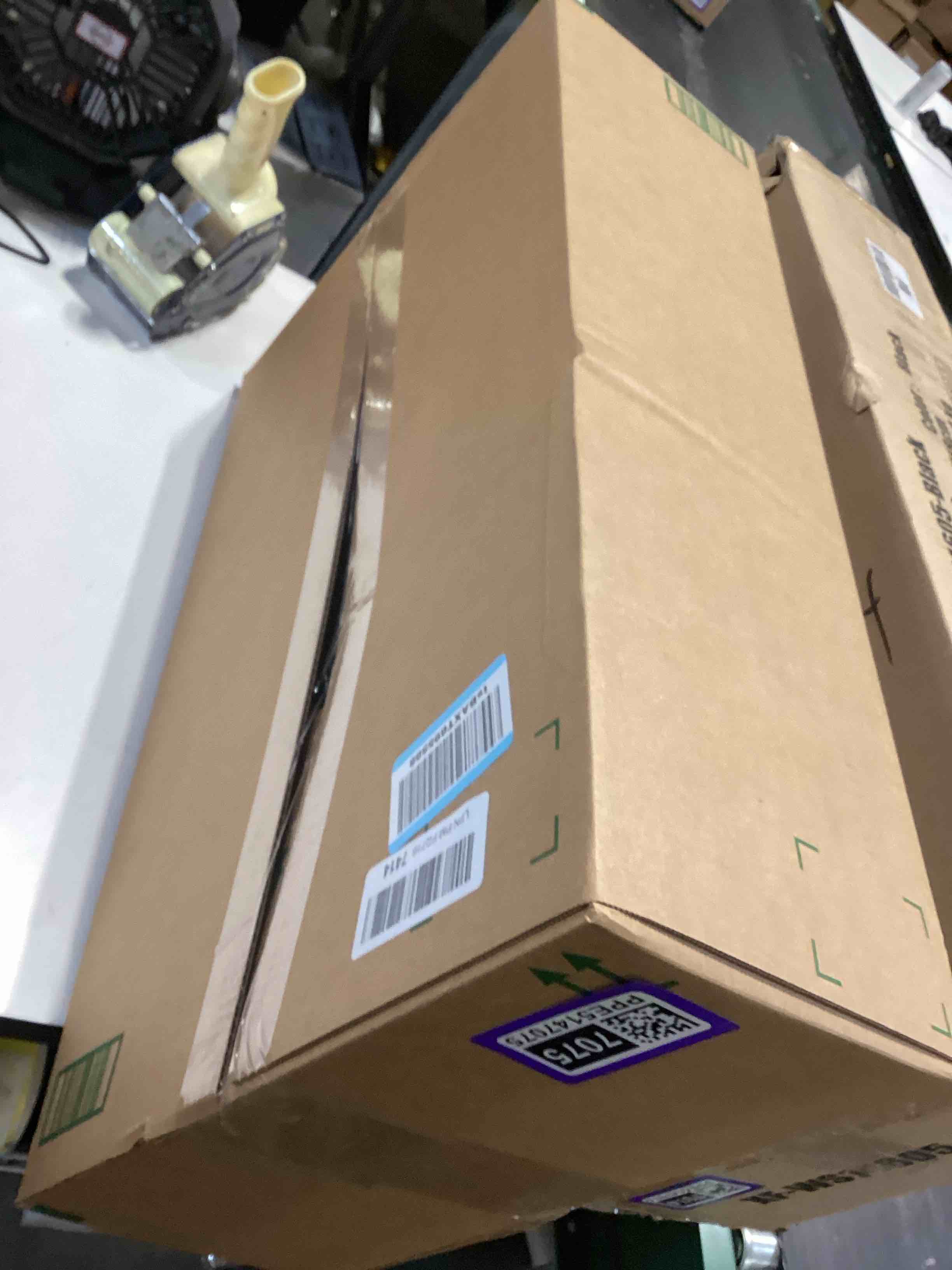 https://s3.amazonaws.com/lotting-images-prod/bidfta/PPE5147075_1776953354730.jpeg