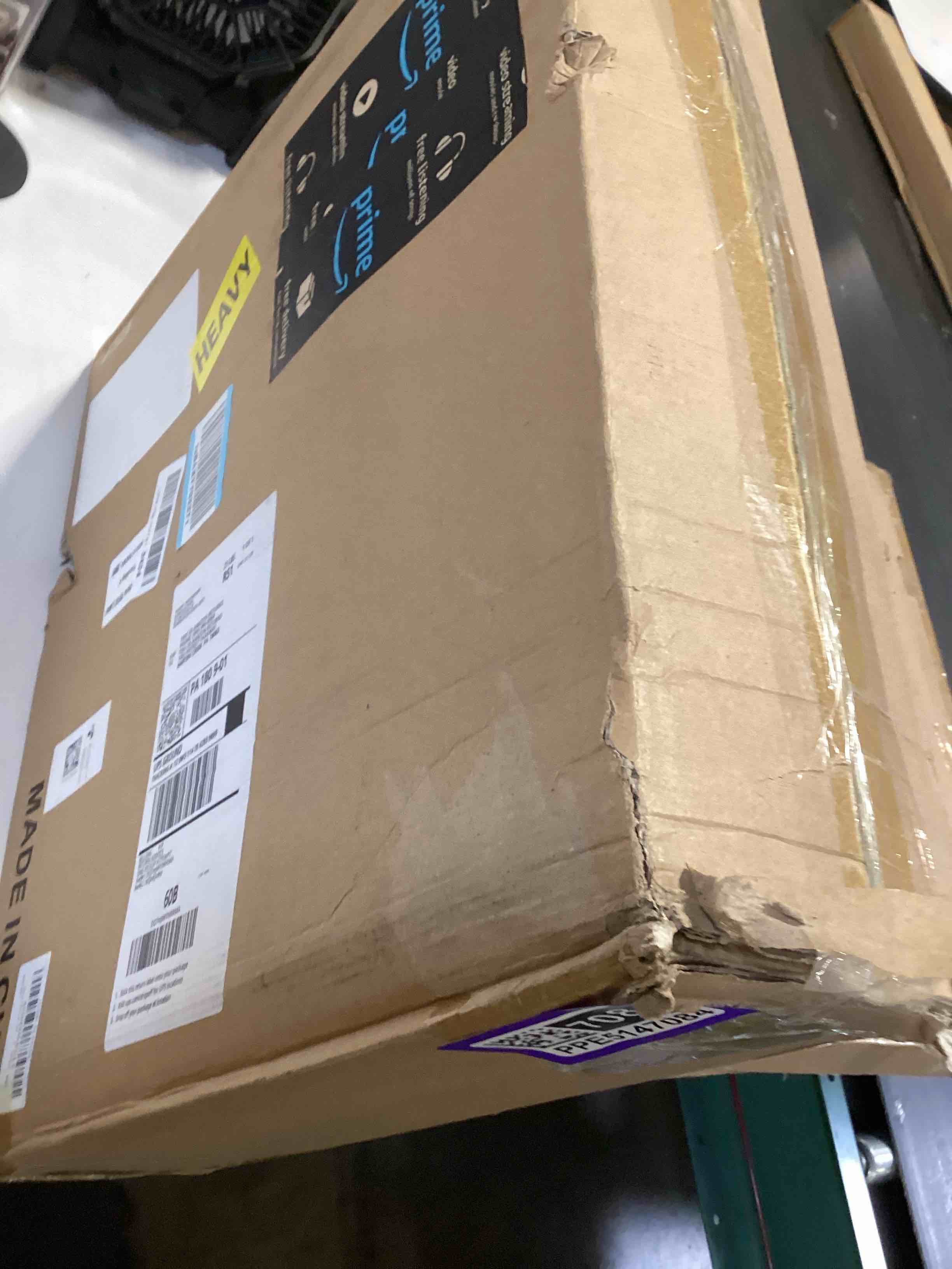 Condition photo showing Good Condition for dog stairs for large dogs, extra wide dog ramp for car with non-slip surface, foldable pet steps for cars, suv, truck, rv, supports up to 200 lbs, 4 steps 4 steps x 20''
