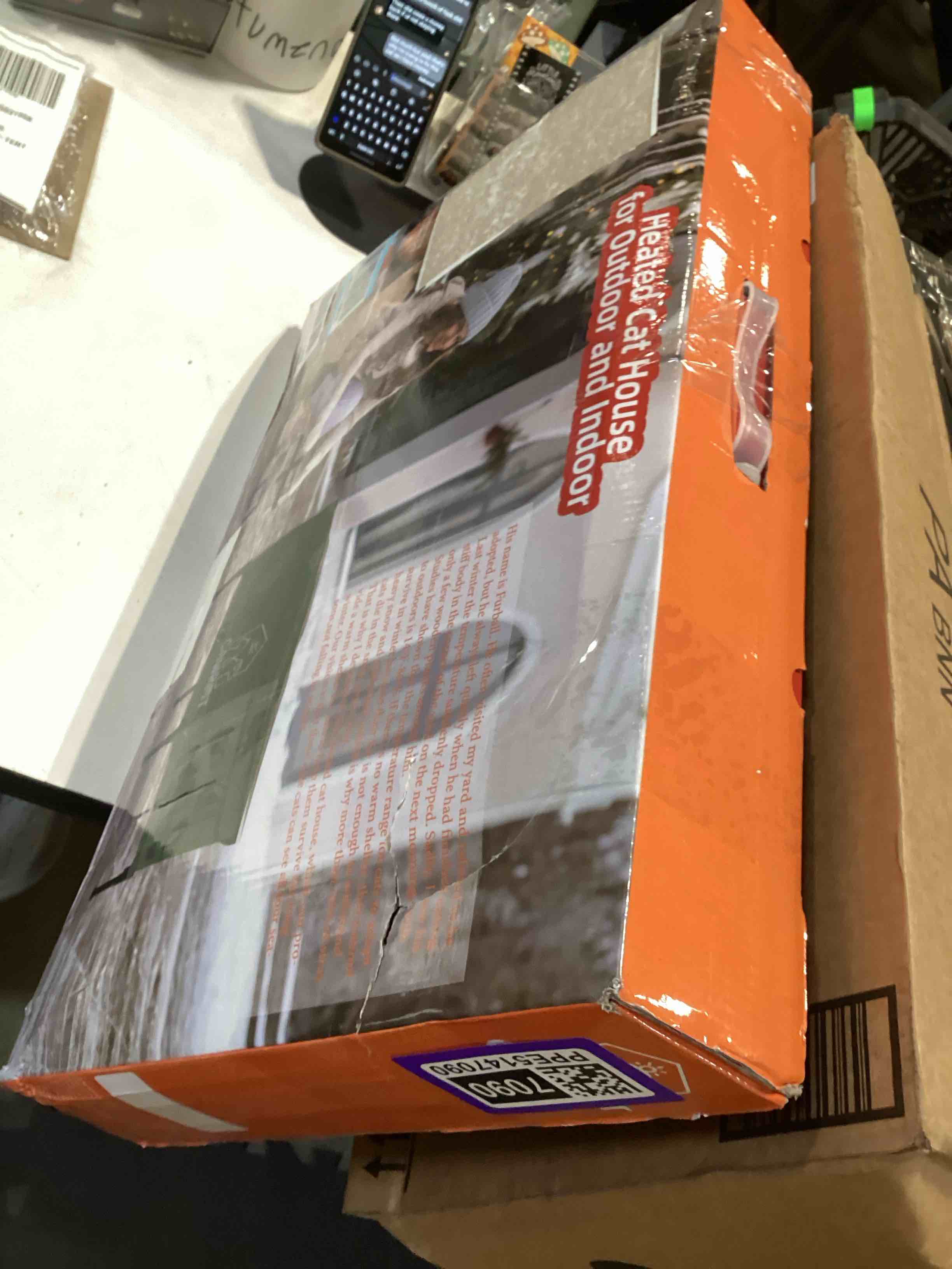 Condition photo showing Good Condition for outdoor cat house, waterproof heated elevated cat house for outside with a heating pad, protect stray animal from rain snow hailstone easy assembly (green, large-21.65 * 13.77 * 18.7) green l-21.65*13.77*18.7