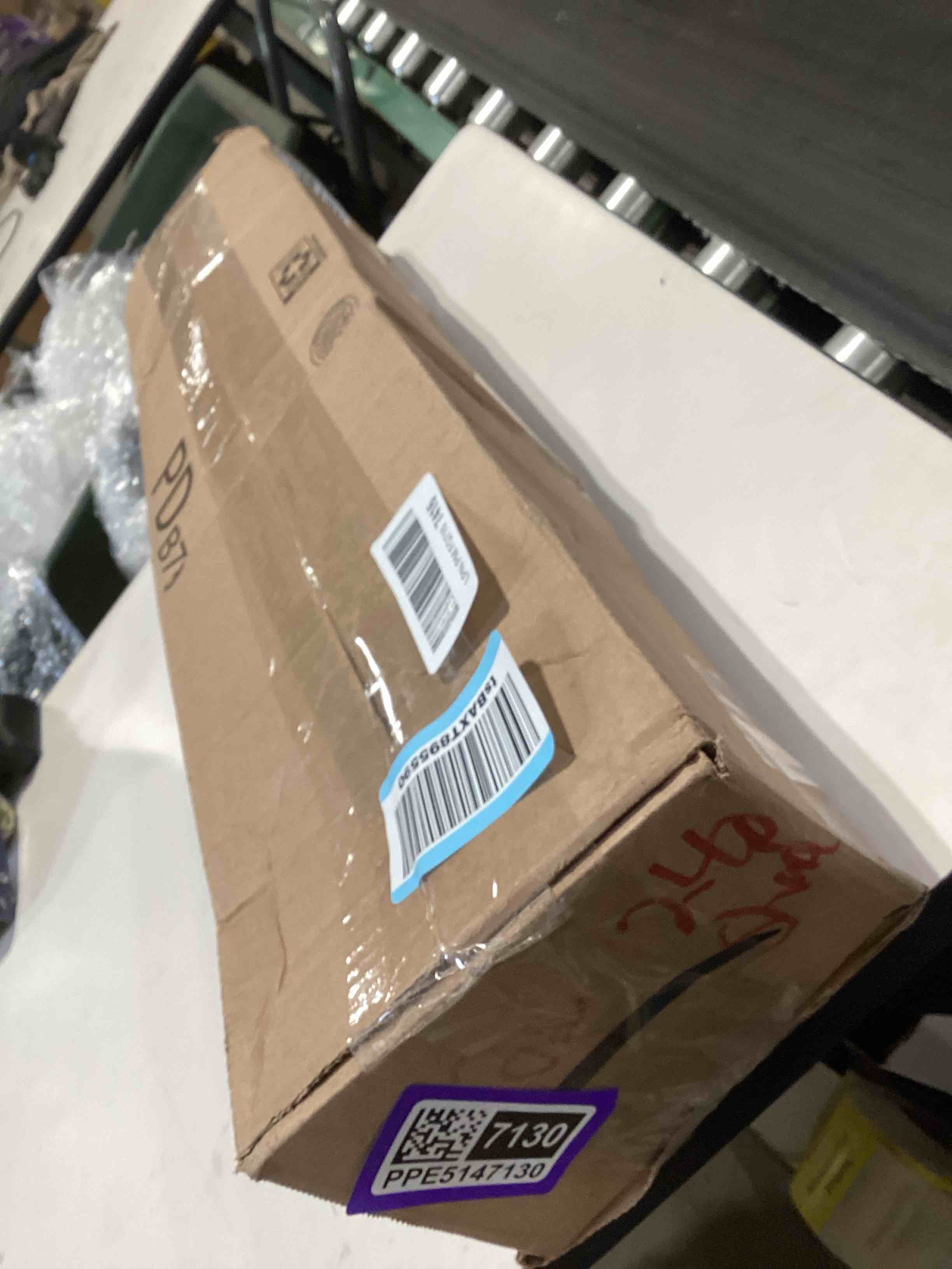 Condition photo showing Good Condition for vhc brands great falls blue rug with pvc pad, jute blend, oval, blue white, 20x30 inches oval 20x30