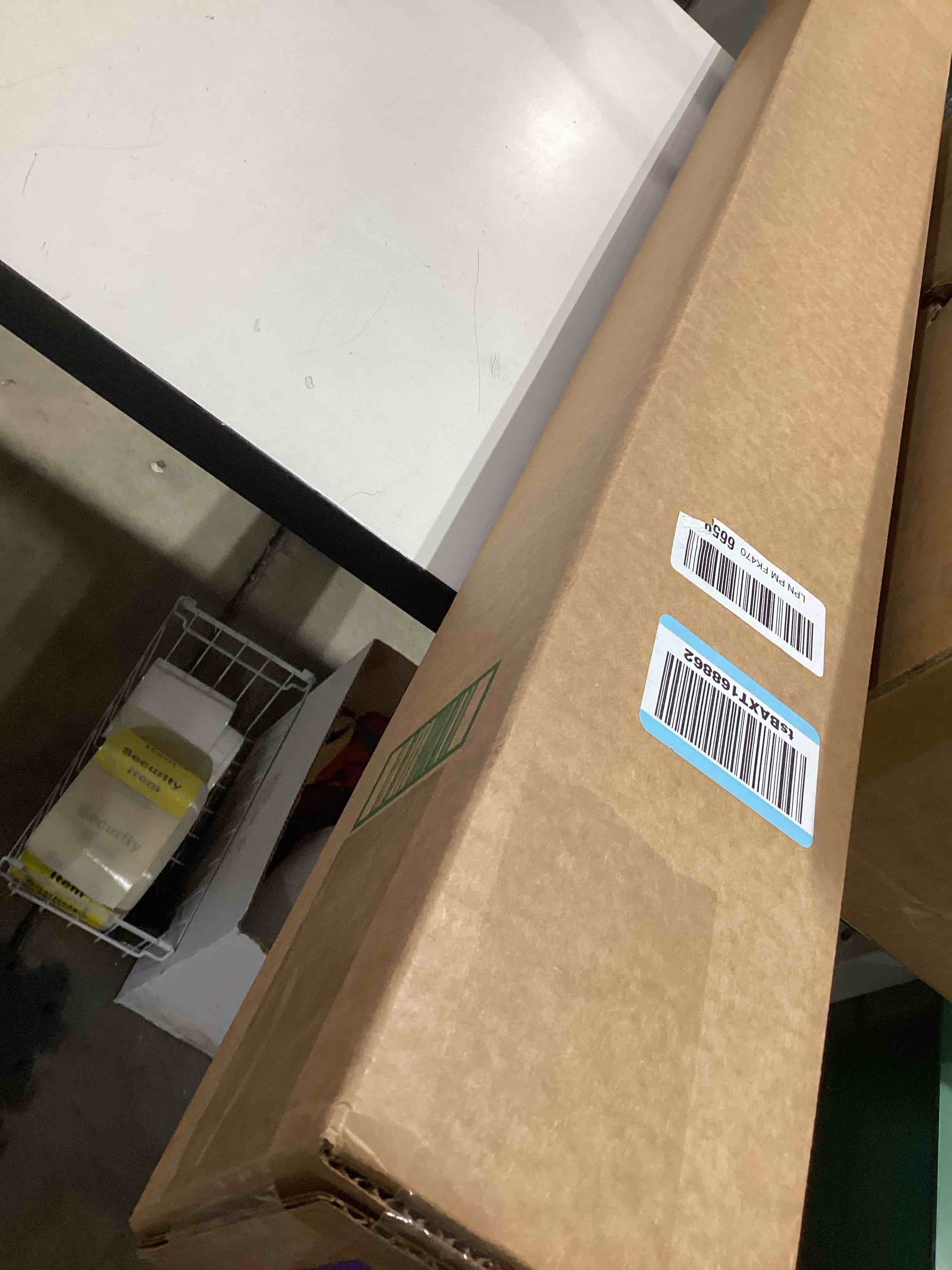 Condition photo showing Good Condition for 42 inch round clear table cover protector, clear round protector for dining room table, 1.5mm thick waterproof round plastic vinyl table pad
