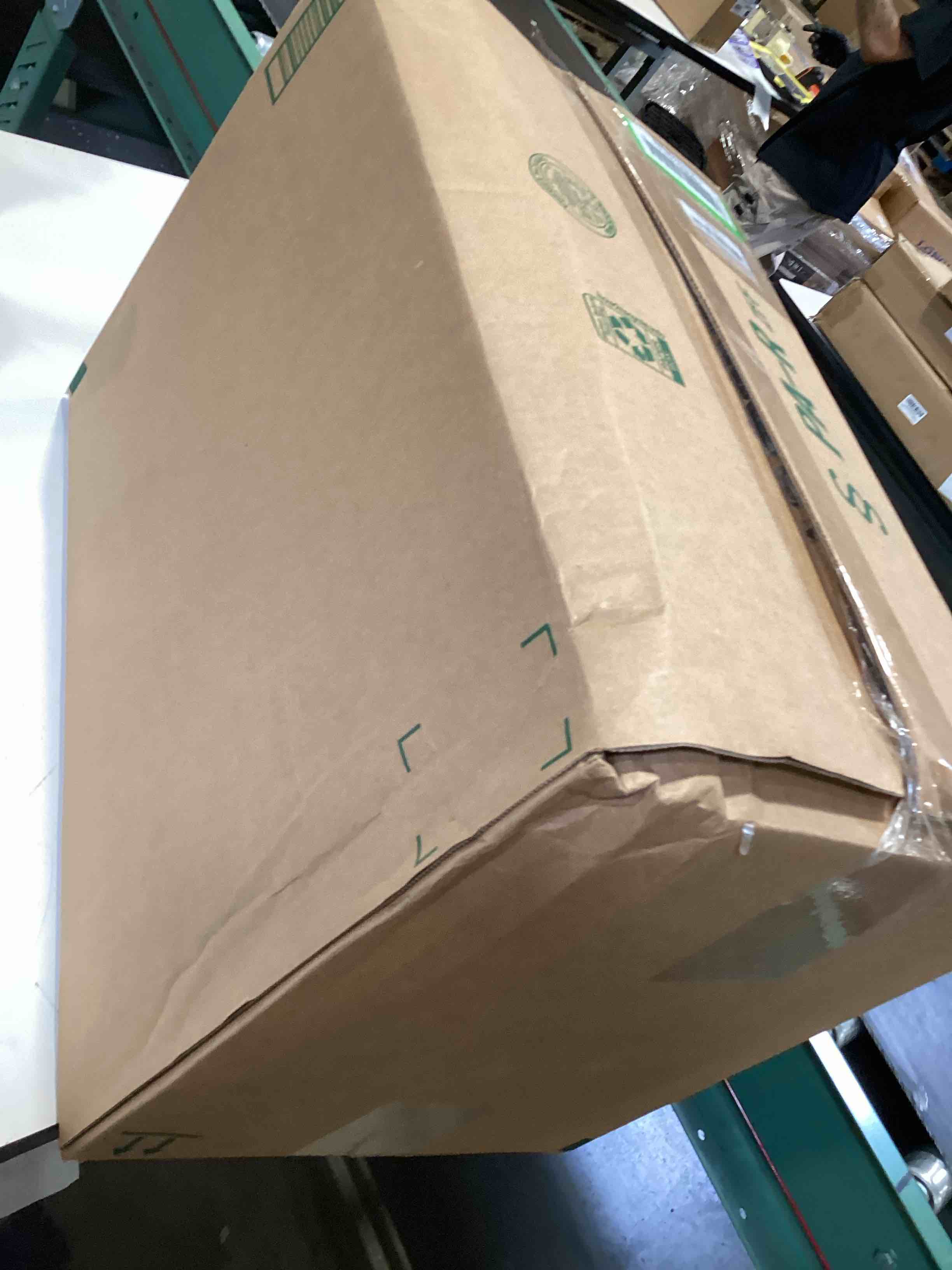 https://s3.amazonaws.com/lotting-images-prod/bidfta/PPE5147421_1777053053617.jpeg