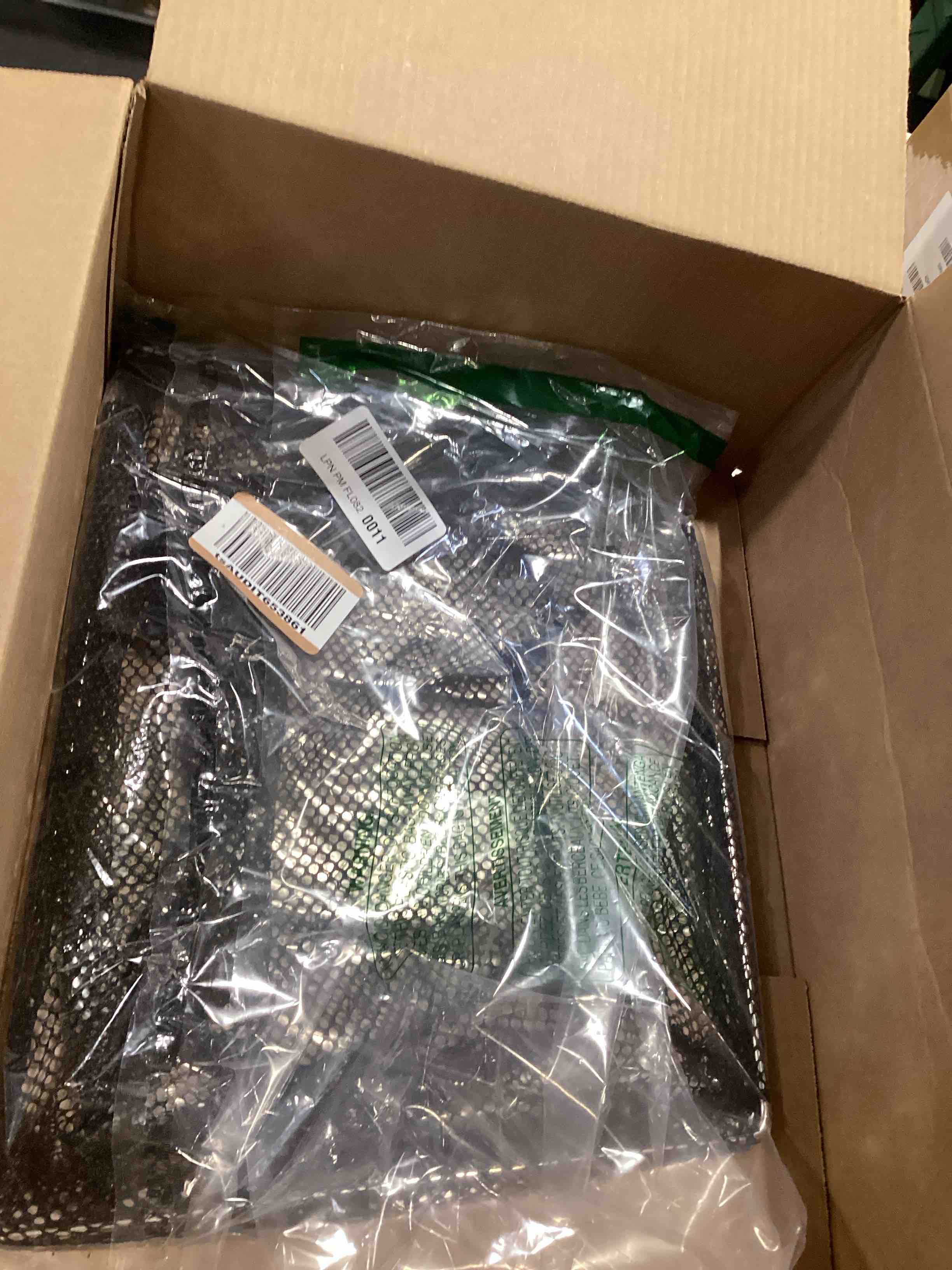 Condition photo showing Good Condition for aquascape signature series microskim debris net 99775,black