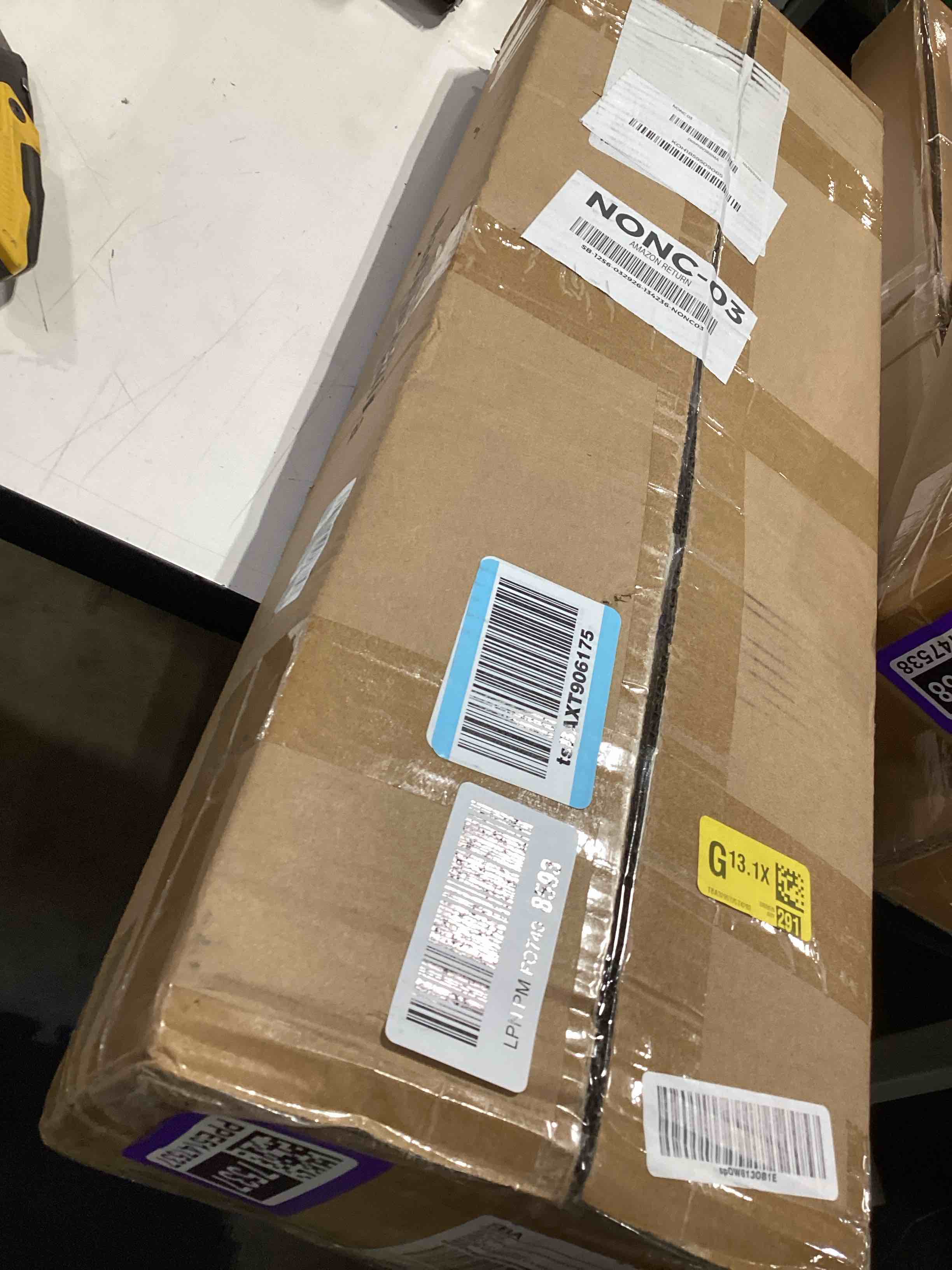 https://s3.amazonaws.com/lotting-images-prod/bidfta/PPE5147537_1777294431962.jpeg