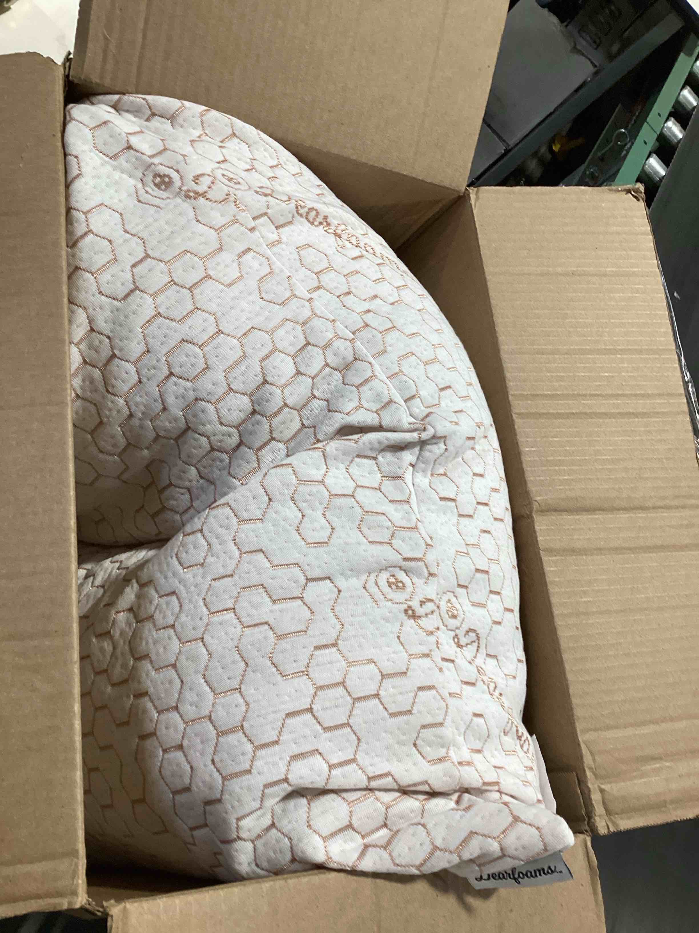 Condition photo showing Good Condition for dearfoams bed pillows,king size,down alternative copper-infused pillows with soft knit cover,supportive for back, side & stomach sleepers