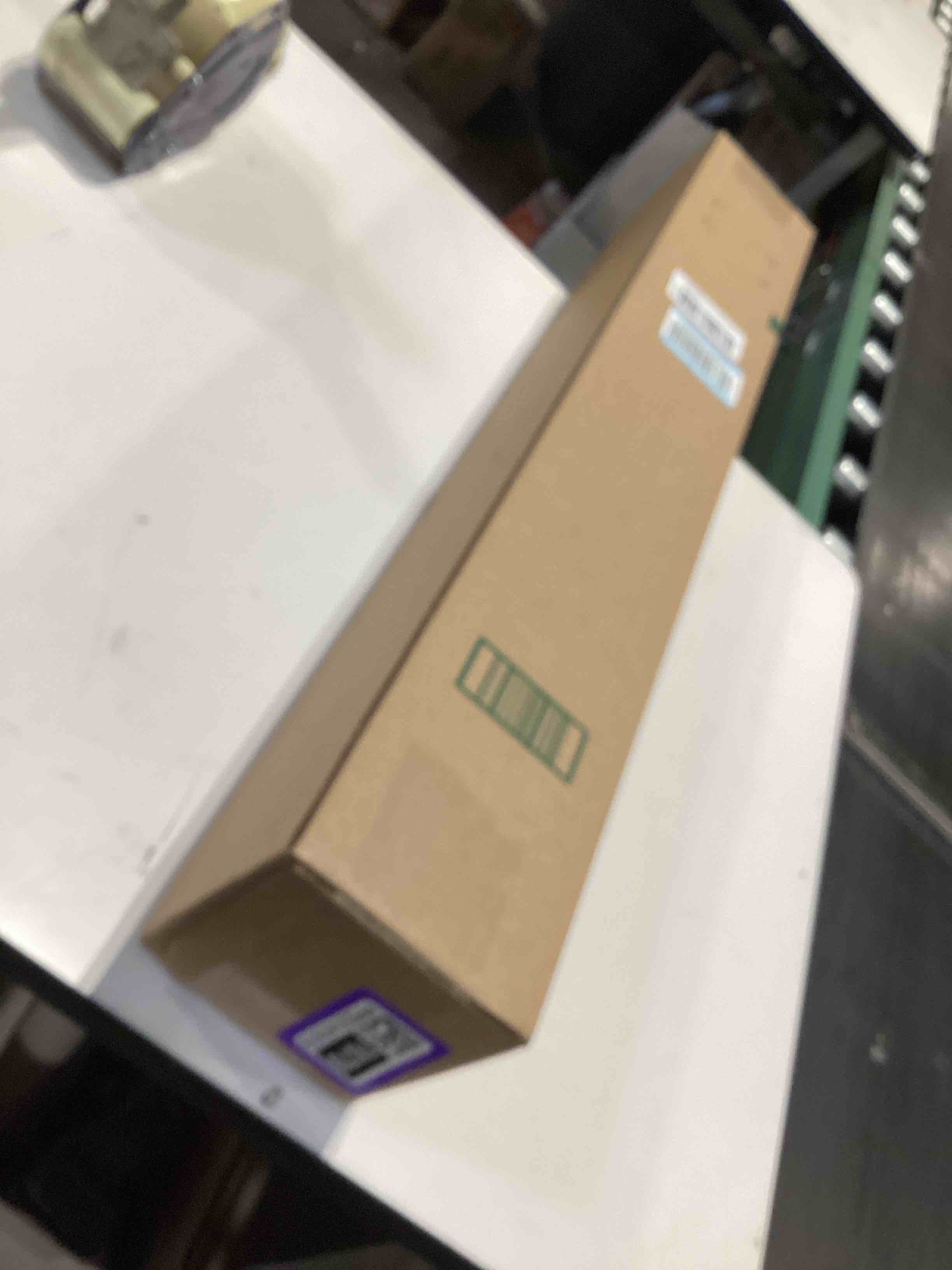 https://s3.amazonaws.com/lotting-images-prod/bidfta/PPE5147678_1777397448707.jpeg