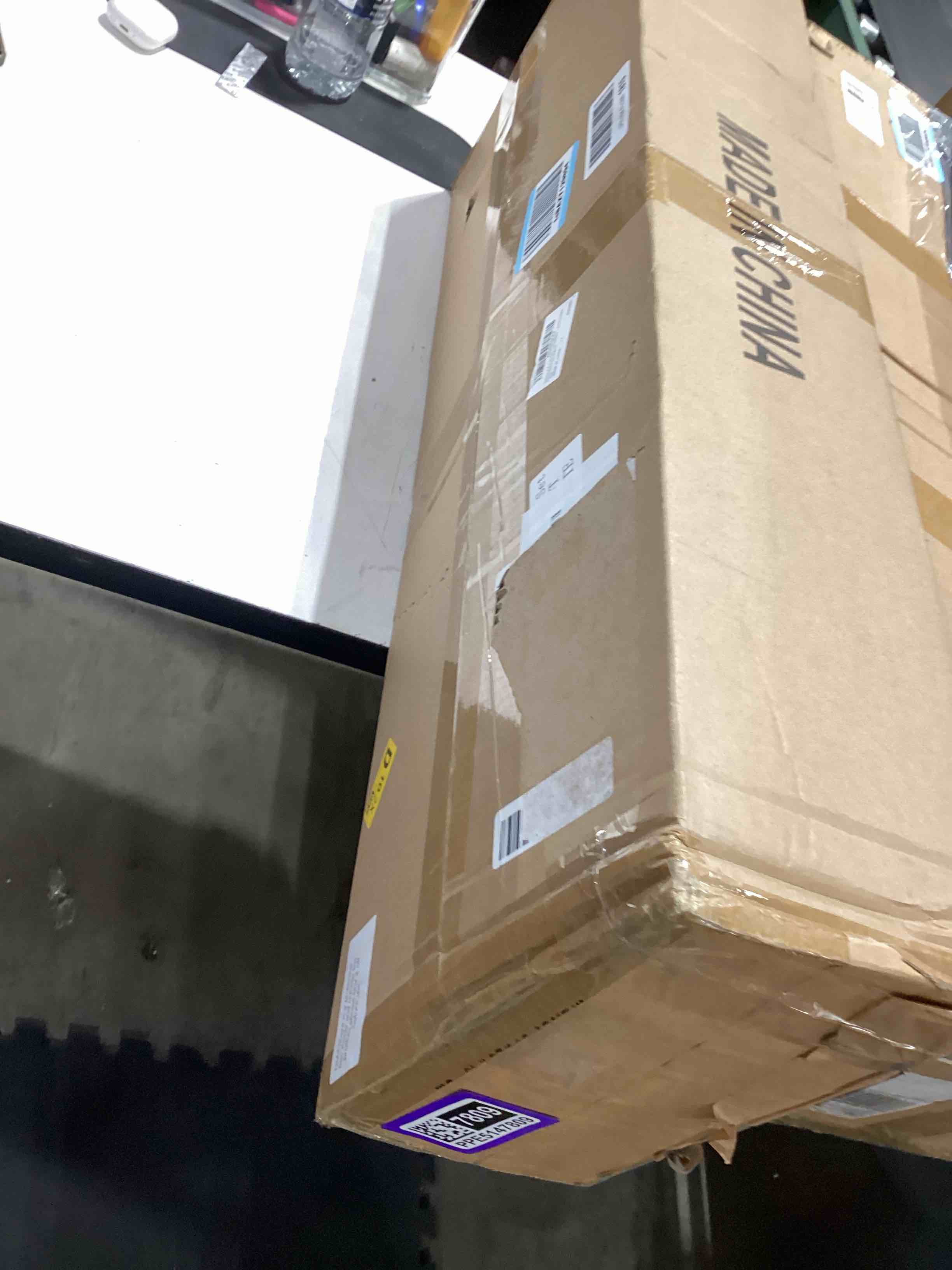https://s3.amazonaws.com/lotting-images-prod/bidfta/PPE5147809_1777476508584.jpeg