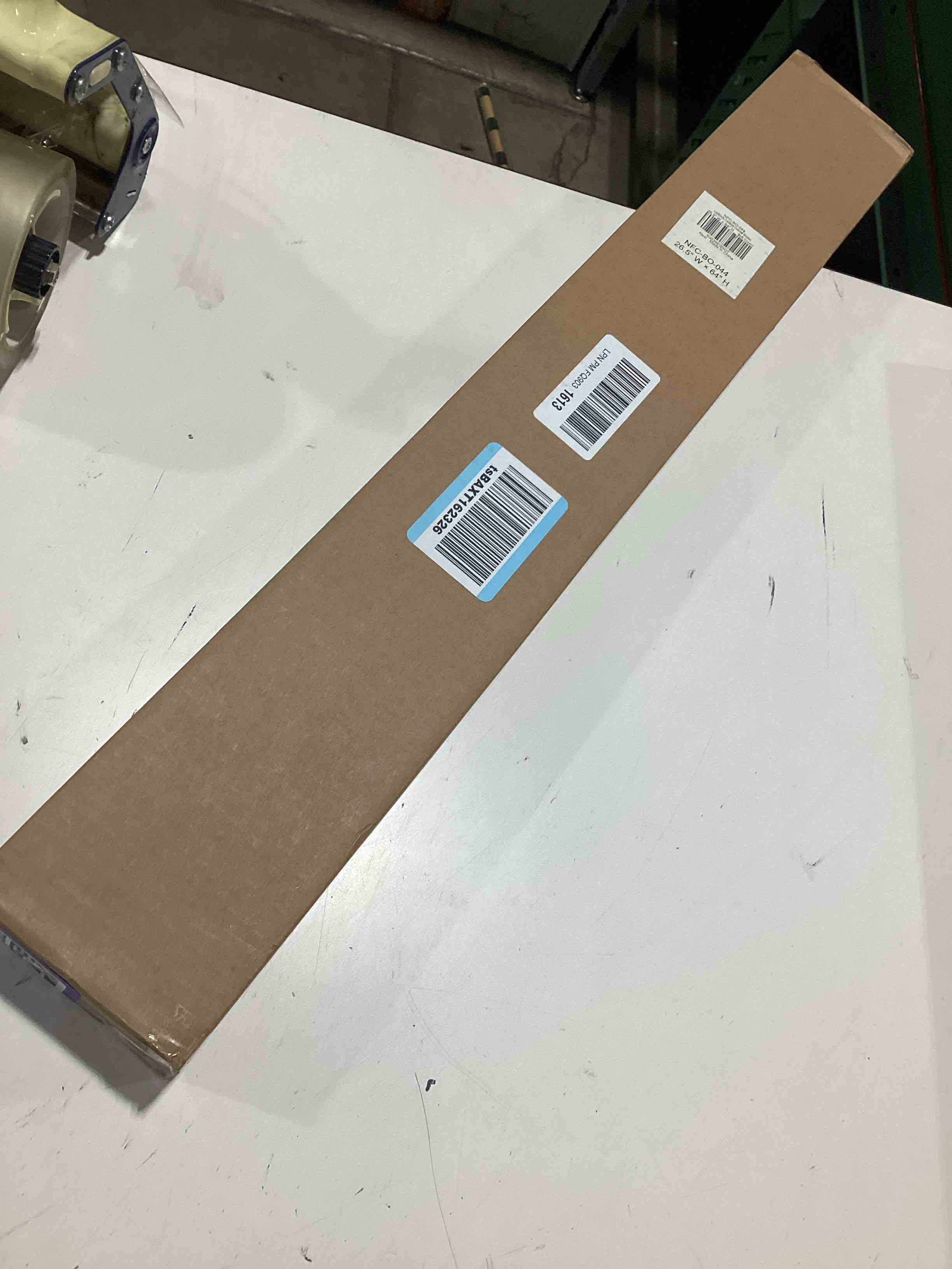 https://s3.amazonaws.com/lotting-images-prod/bidfta/PPE5147987_1777488122015.jpeg