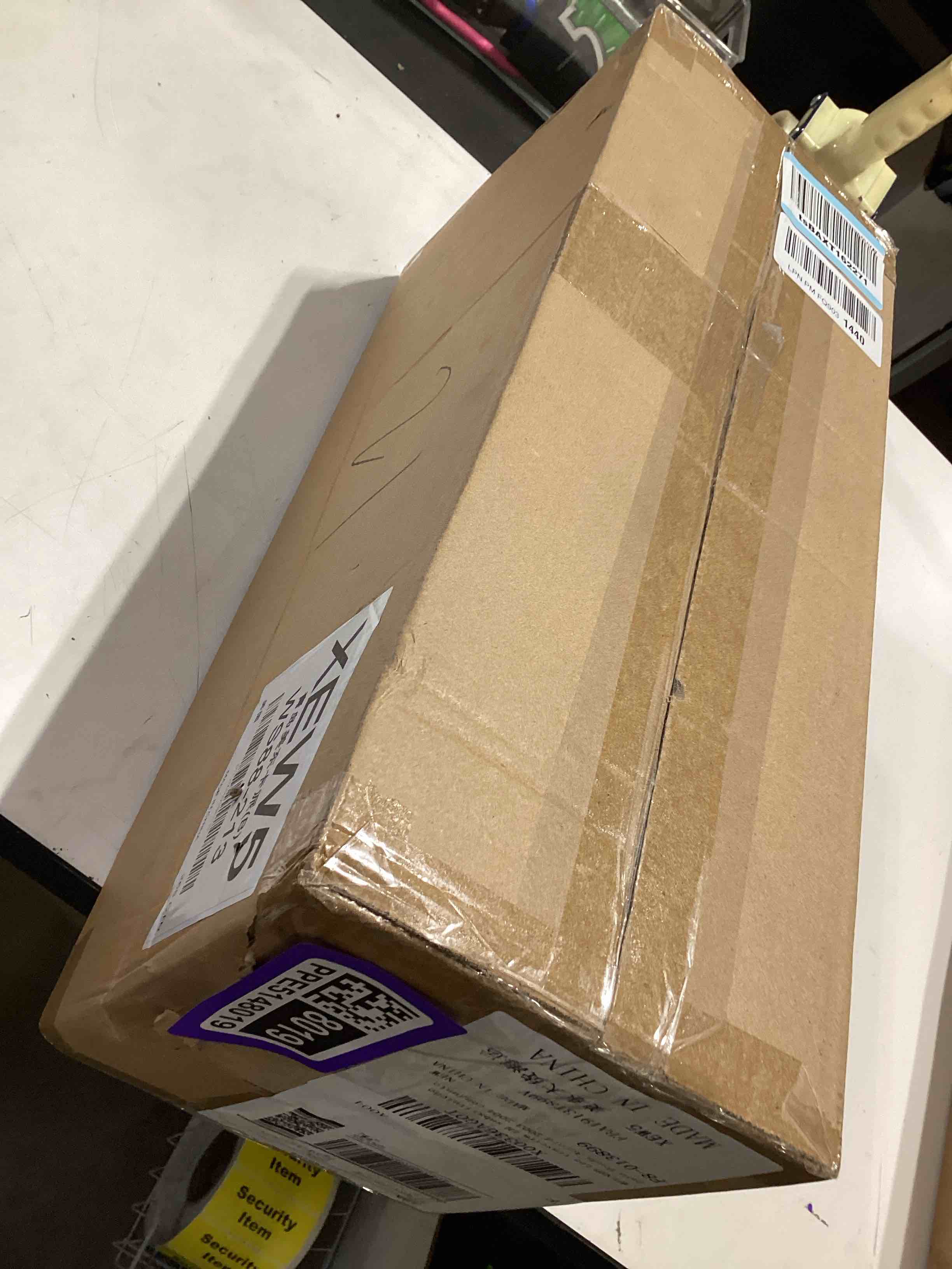 https://s3.amazonaws.com/lotting-images-prod/bidfta/PPE5148019_1777550817002.jpeg