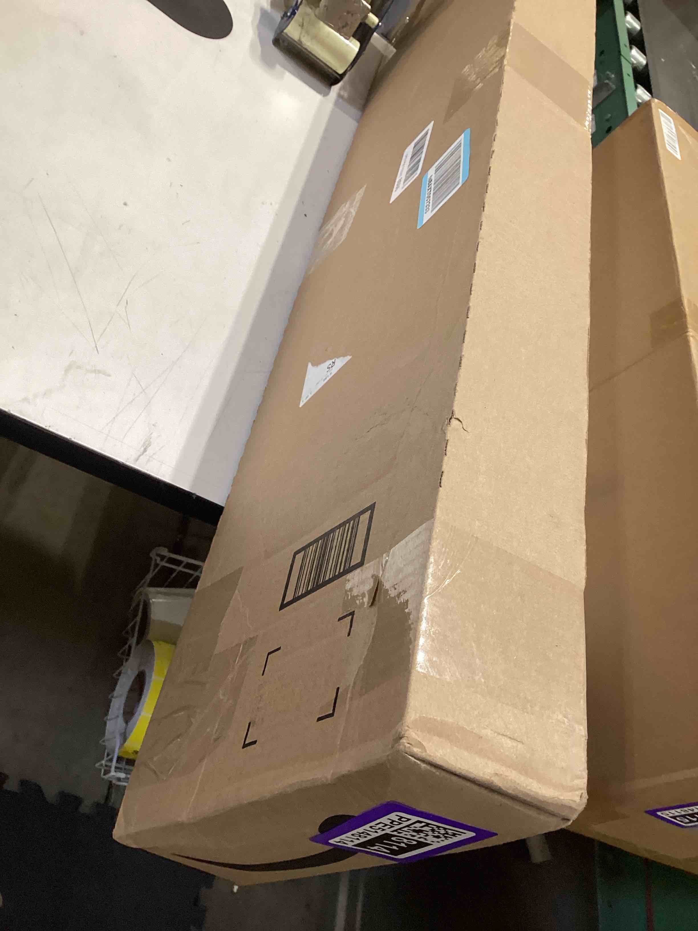 https://s3.amazonaws.com/lotting-images-prod/bidfta/PPE5148114_1777559016325.jpeg