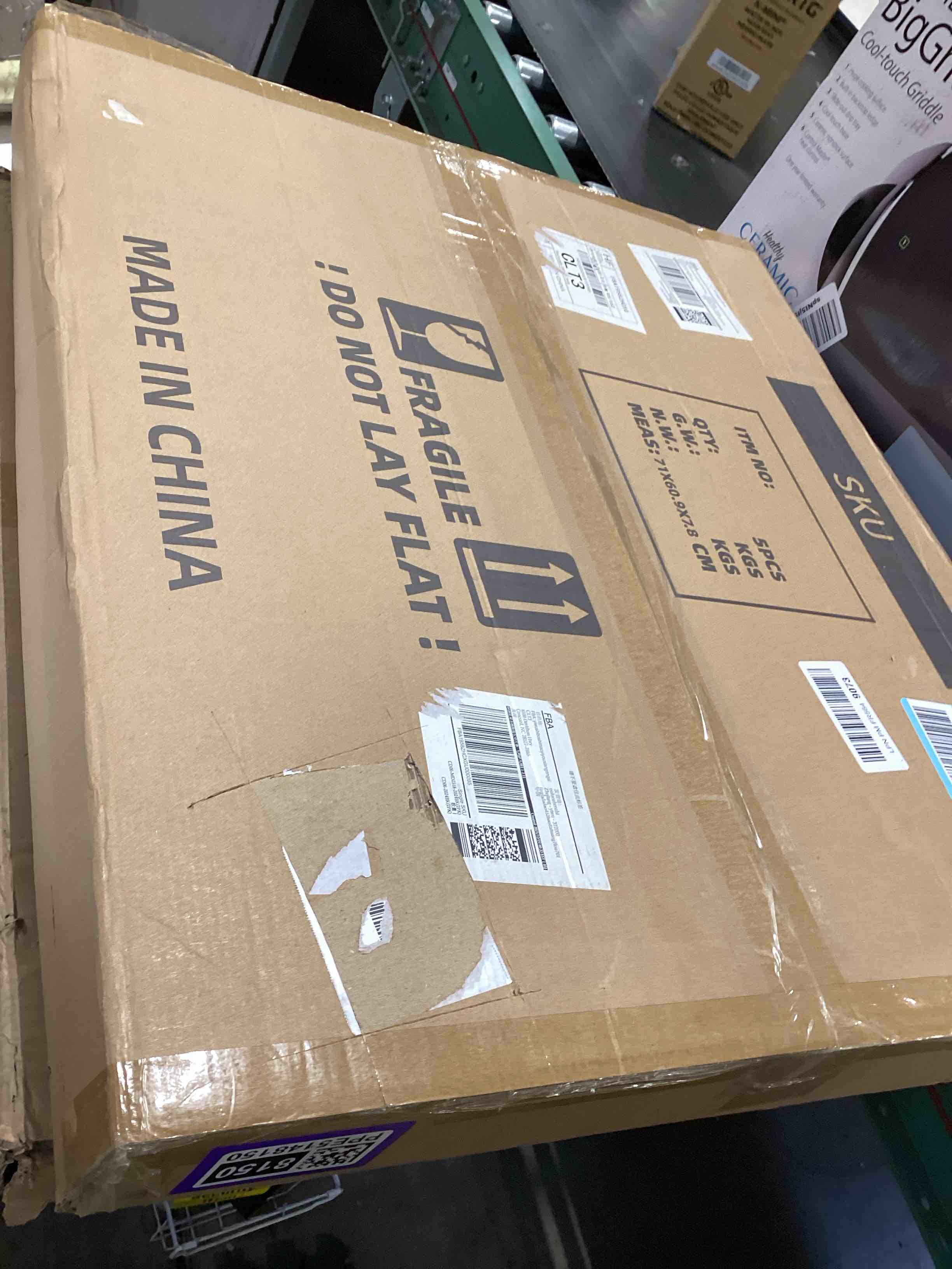 Condition photo showing Good Condition for 20x24 picture frame set of 2, 20 x 24 wood poster frames with mat for 16x20, wooden photo frames with tempered glass cover for wall display,black black 20x24-2pack