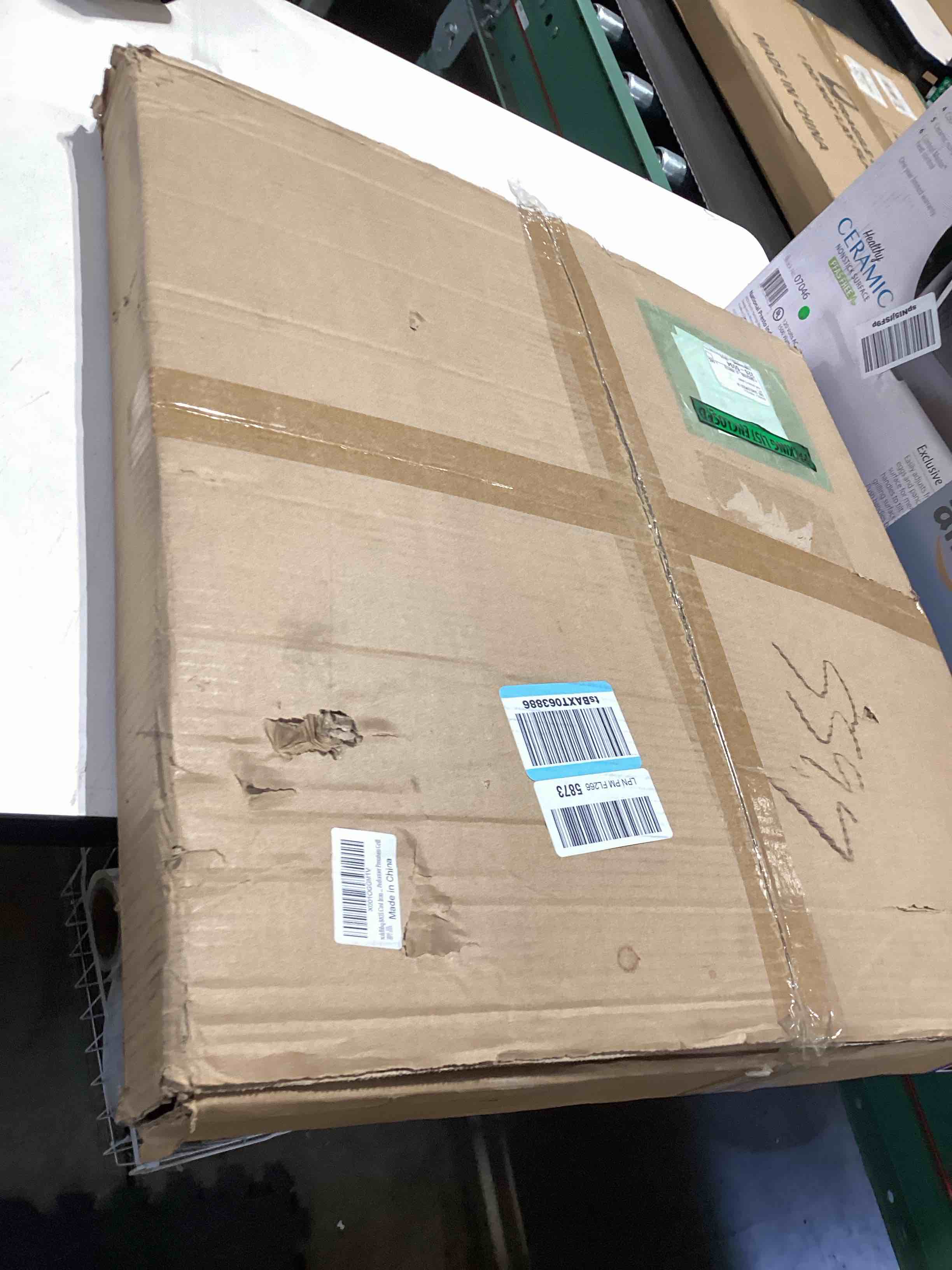 Condition photo showing Good Condition for 8835 cast iron 21.5" grill grates w/12" removable center grate for weber original kettle premium 22-inch charcoal grill, replacement parts for weber 22" performer premium grill, one-touch grills 8835 22" and 65171 12" griddle