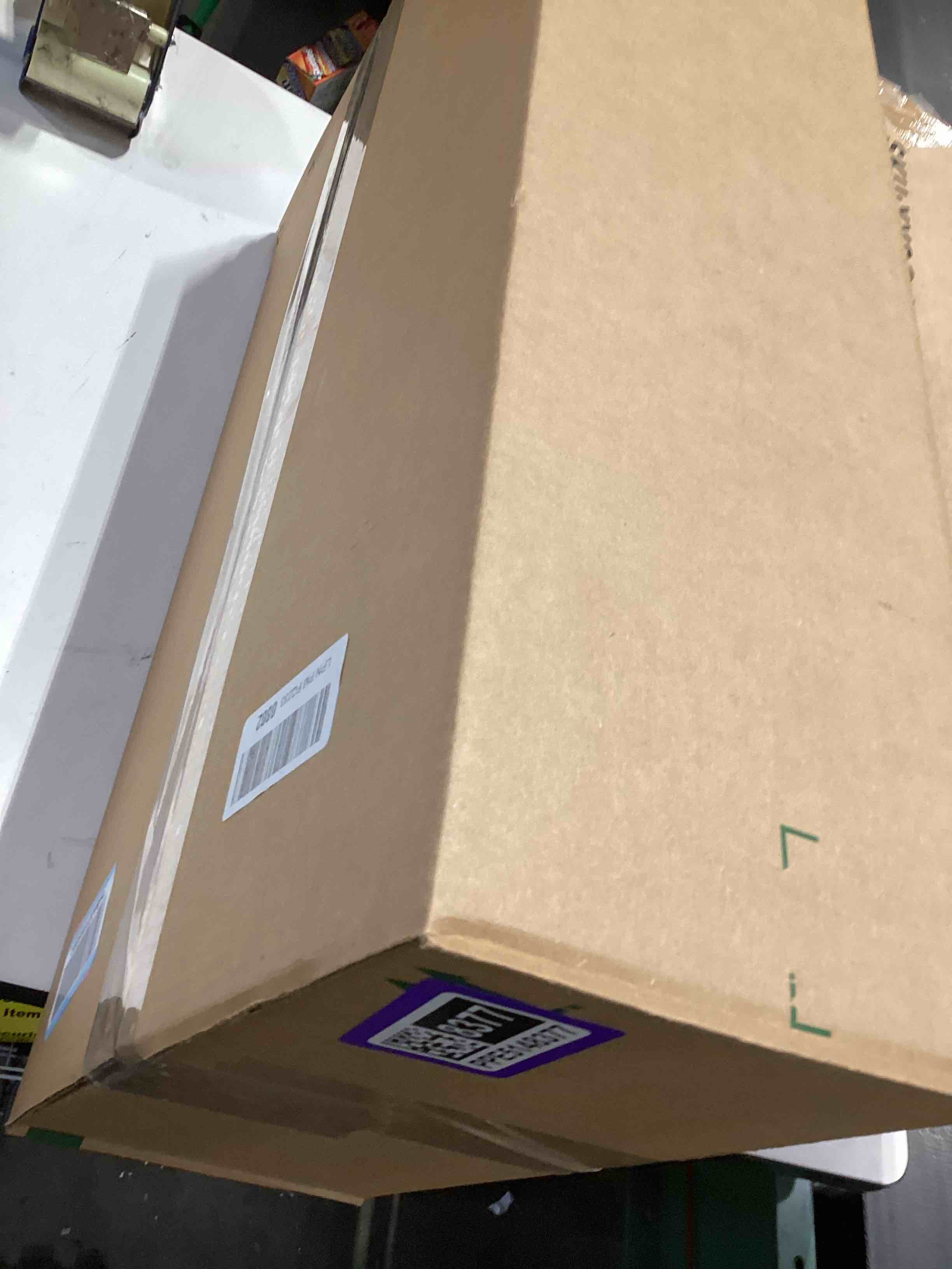 https://s3.amazonaws.com/lotting-images-prod/bidfta/PPE5148377_1777661659853.jpeg