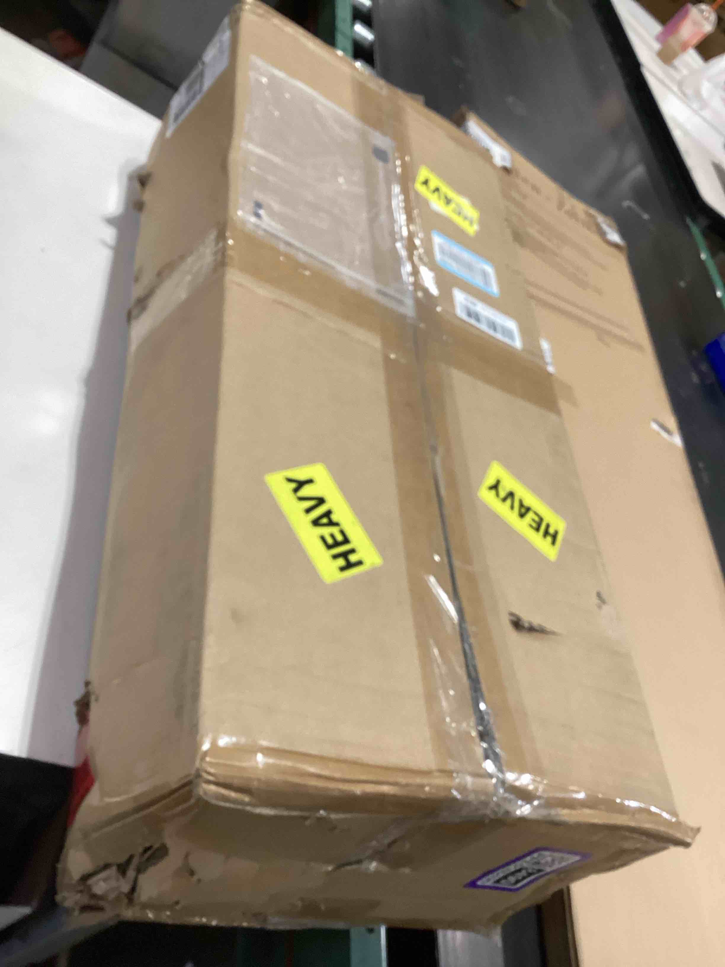 https://s3.amazonaws.com/lotting-images-prod/bidfta/PPE5148490_1777898054324.jpeg
