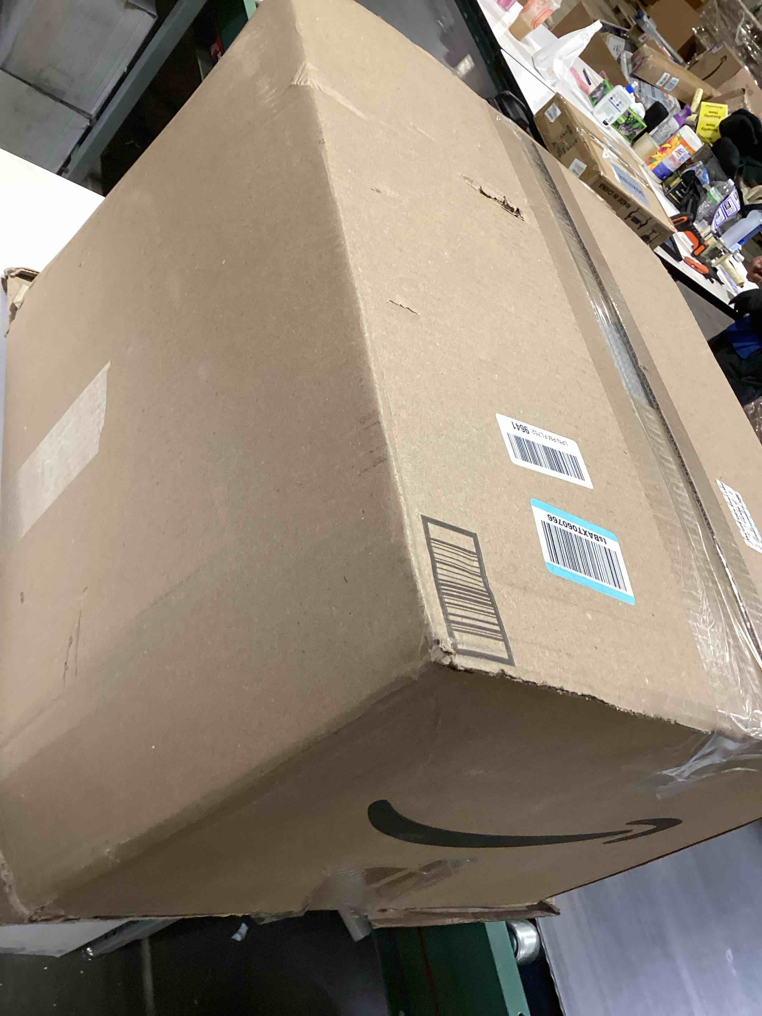 https://s3.amazonaws.com/lotting-images-prod/bidfta/PPE5148523_1777901645857.jpeg