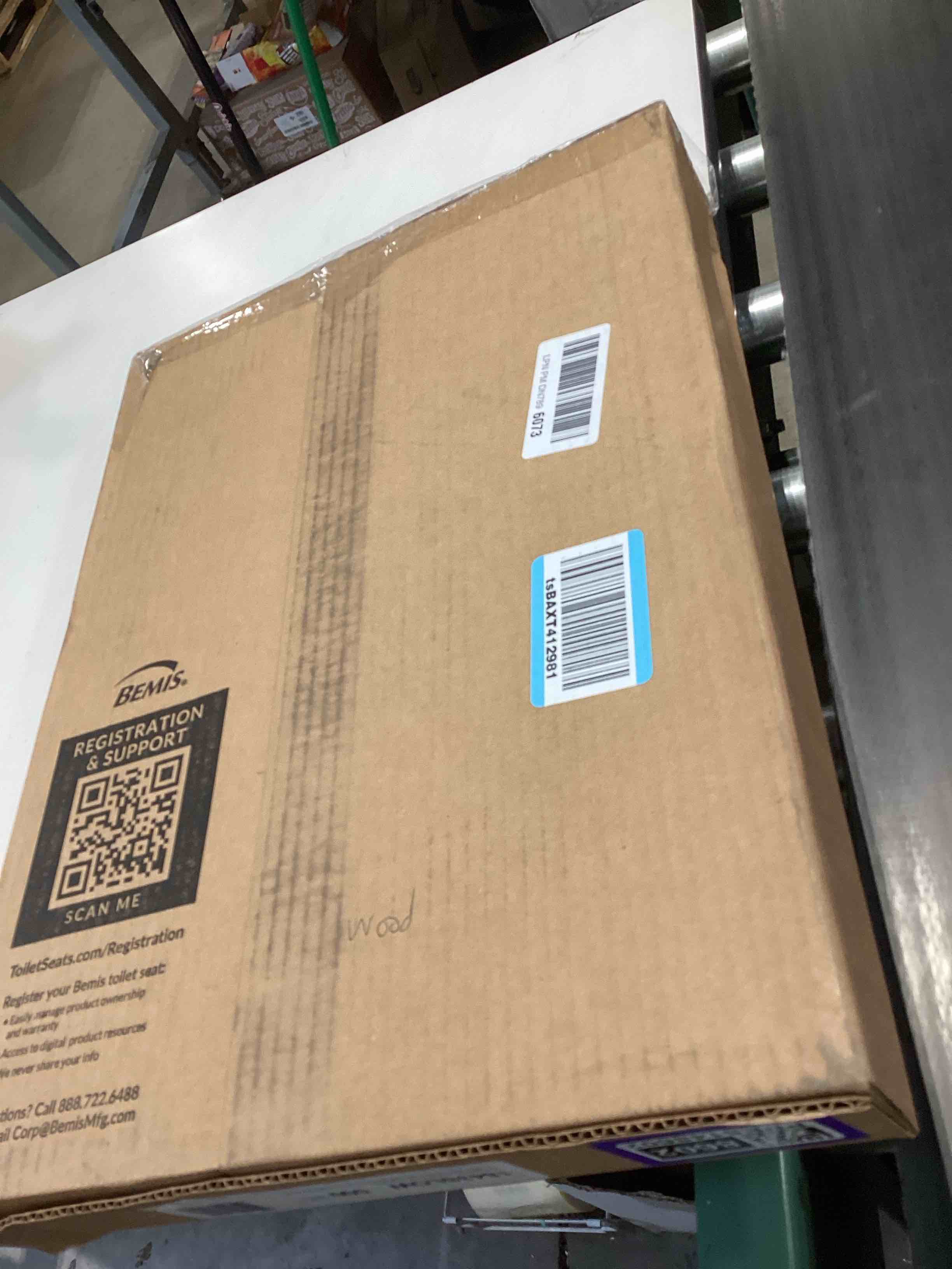 https://s3.amazonaws.com/lotting-images-prod/bidfta/PPE5148602_1777908626986.jpeg