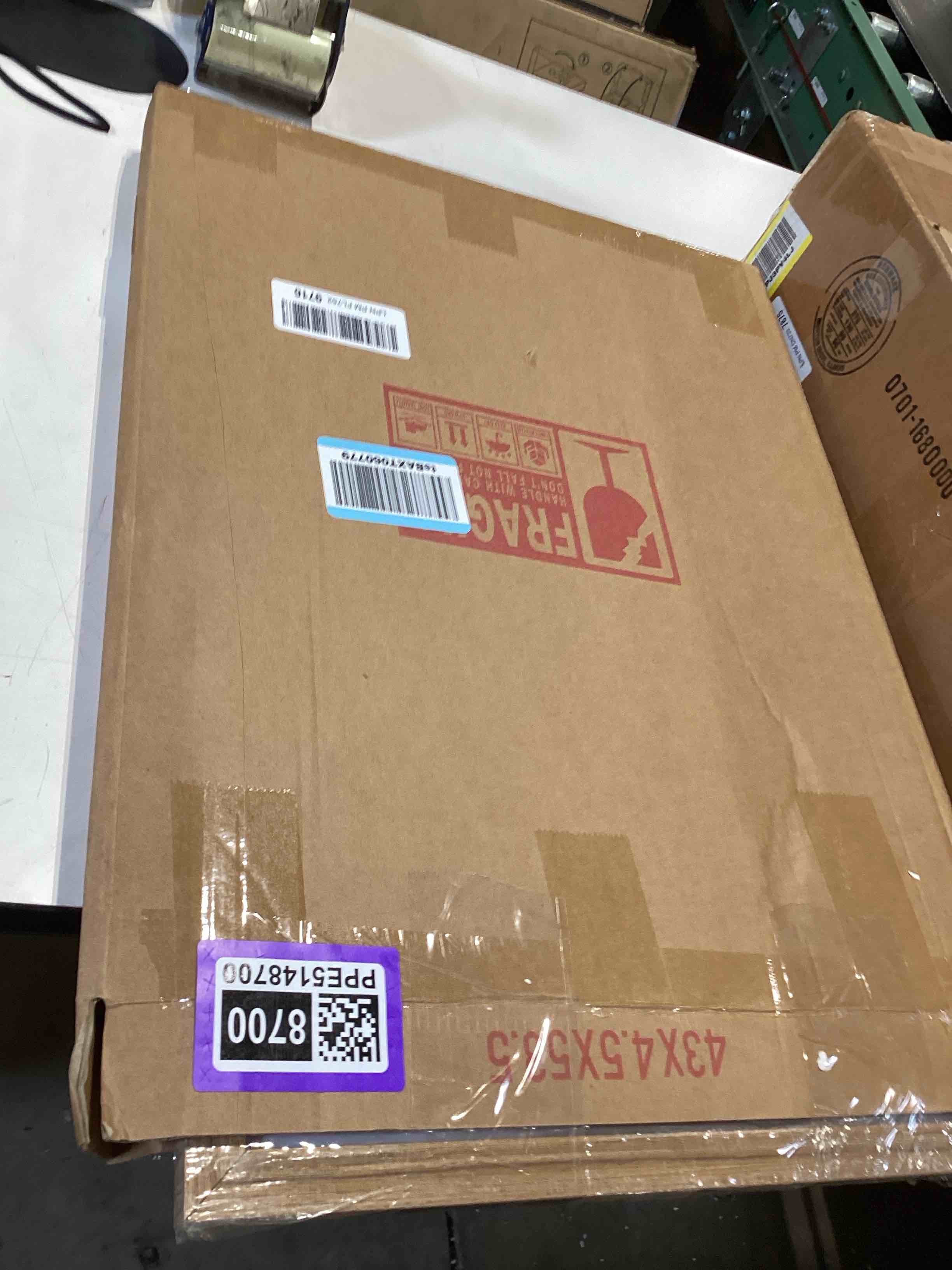 https://s3.amazonaws.com/lotting-images-prod/bidfta/PPE5148700_1777916883681.jpeg