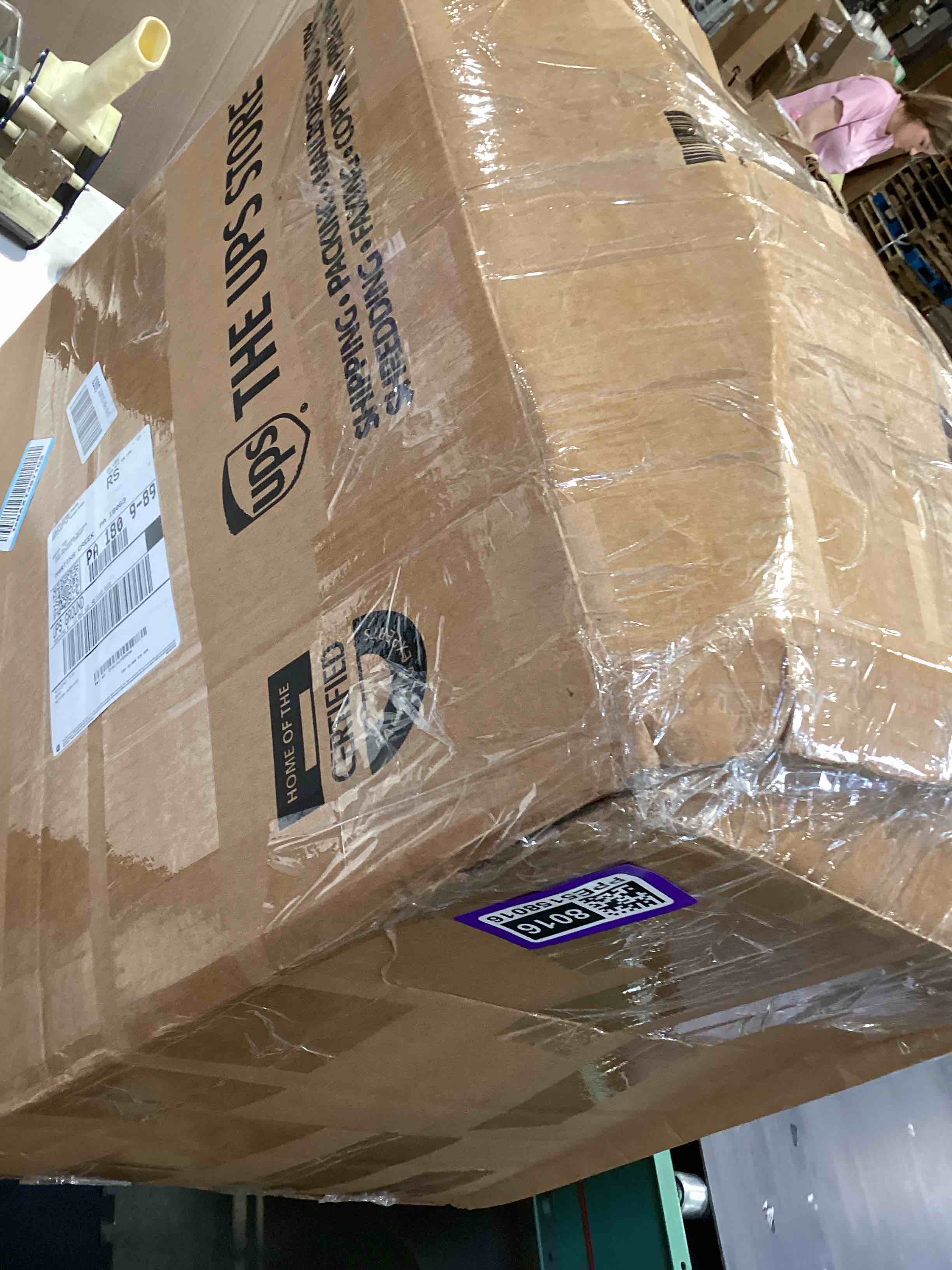 https://s3.amazonaws.com/lotting-images-prod/bidfta/PPE5158016_1780495431531.jpeg