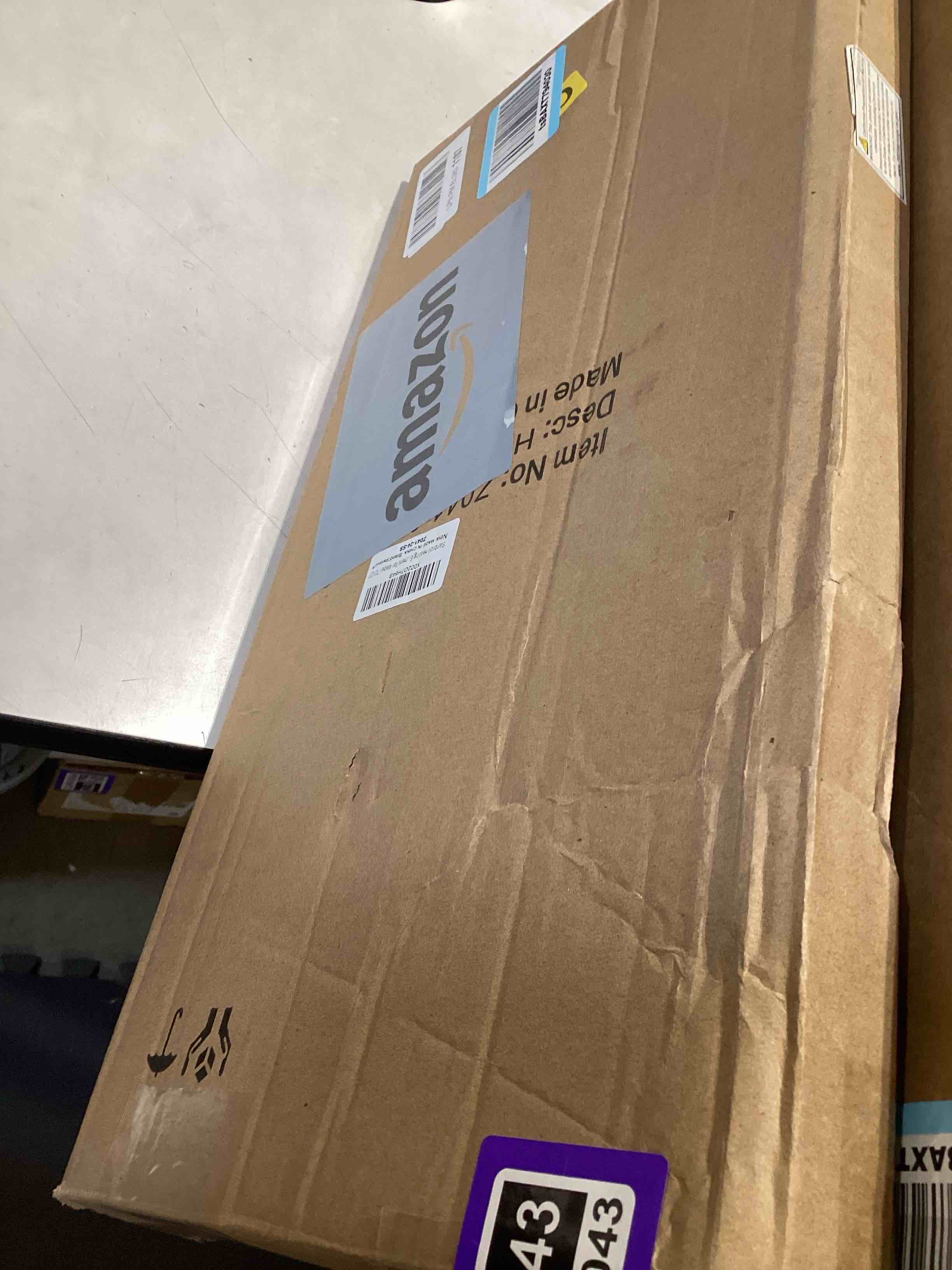 https://s3.amazonaws.com/lotting-images-prod/bidfta/PPE5158043_1780497174575.jpeg