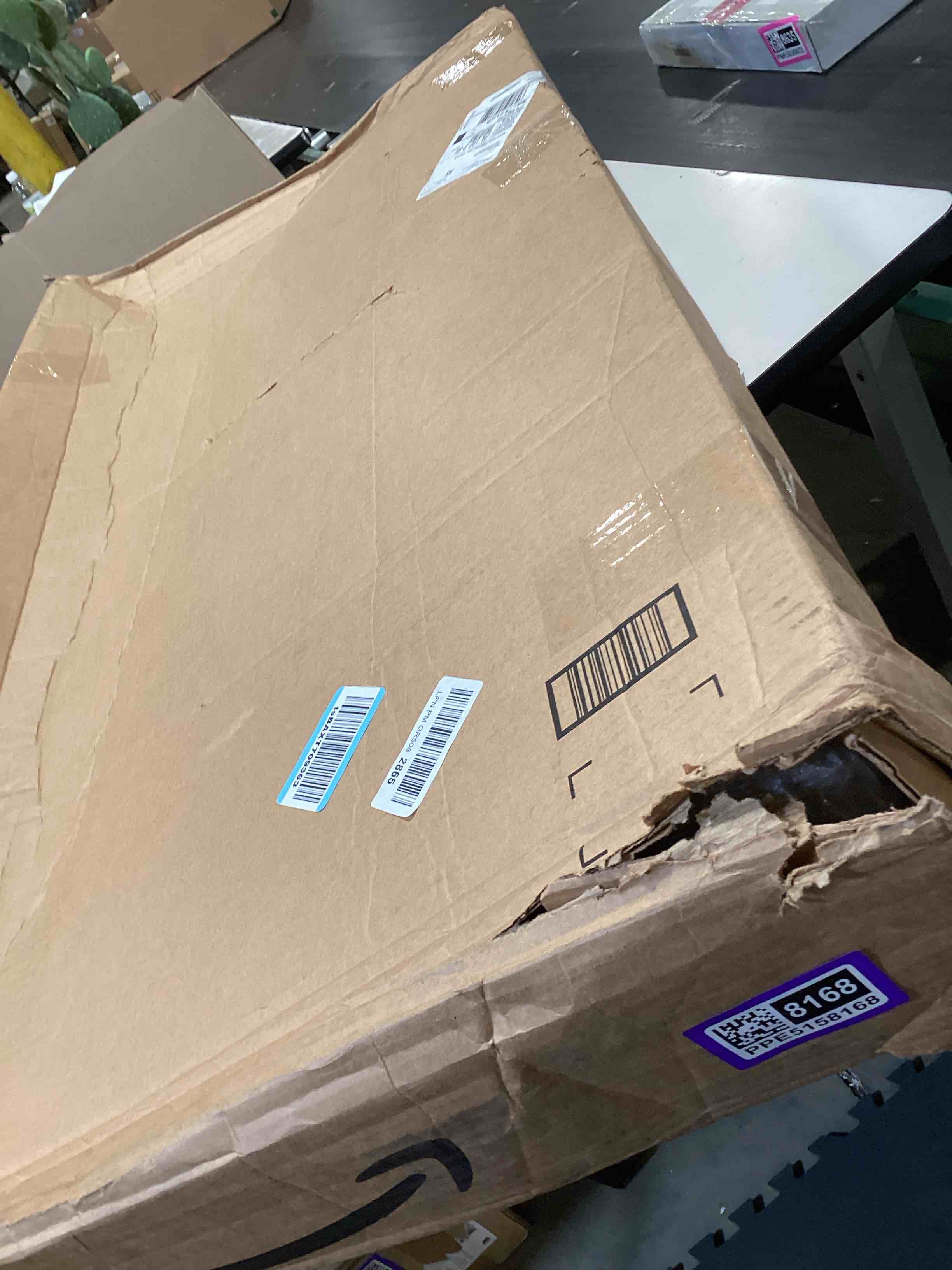 https://s3.amazonaws.com/lotting-images-prod/bidfta/PPE5158168_1780506384454.jpeg