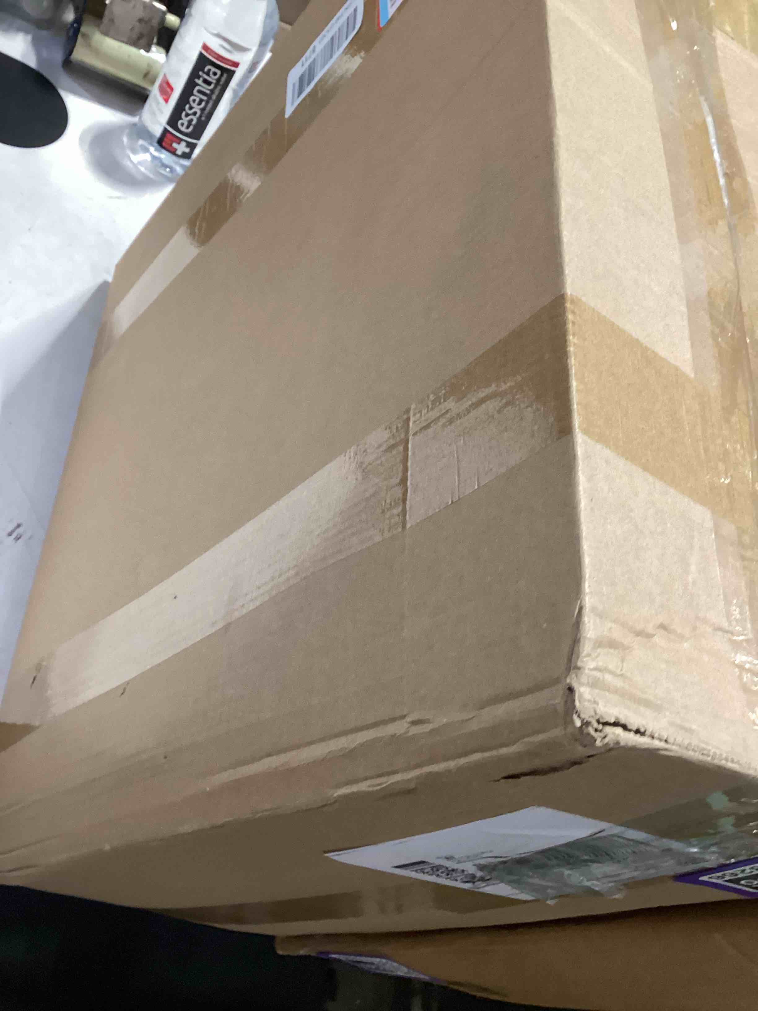 https://s3.amazonaws.com/lotting-images-prod/bidfta/PPE5158266_1780572962489.jpeg
