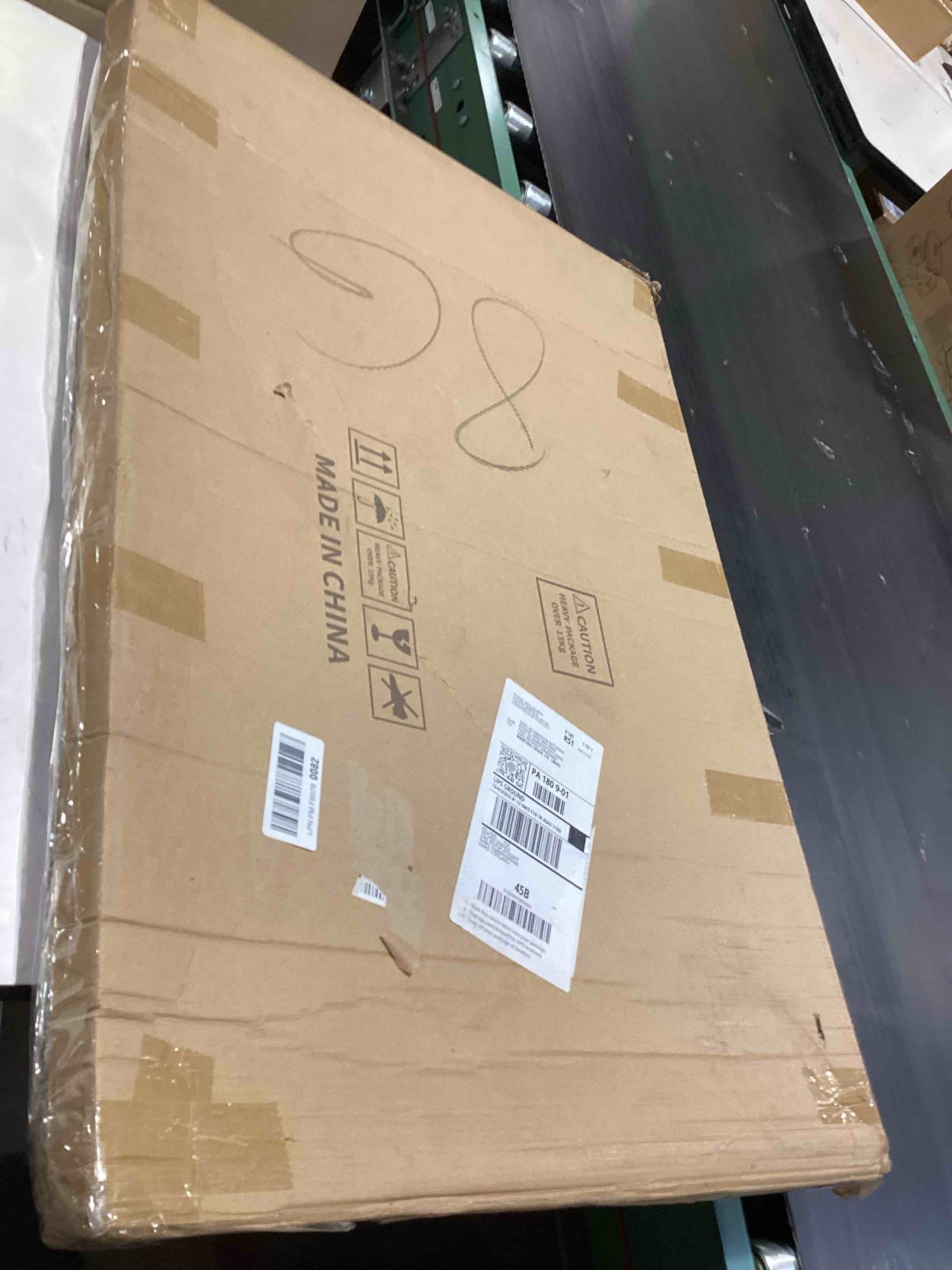 https://s3.amazonaws.com/lotting-images-prod/bidfta/PPE5158304_1780576113487.jpeg