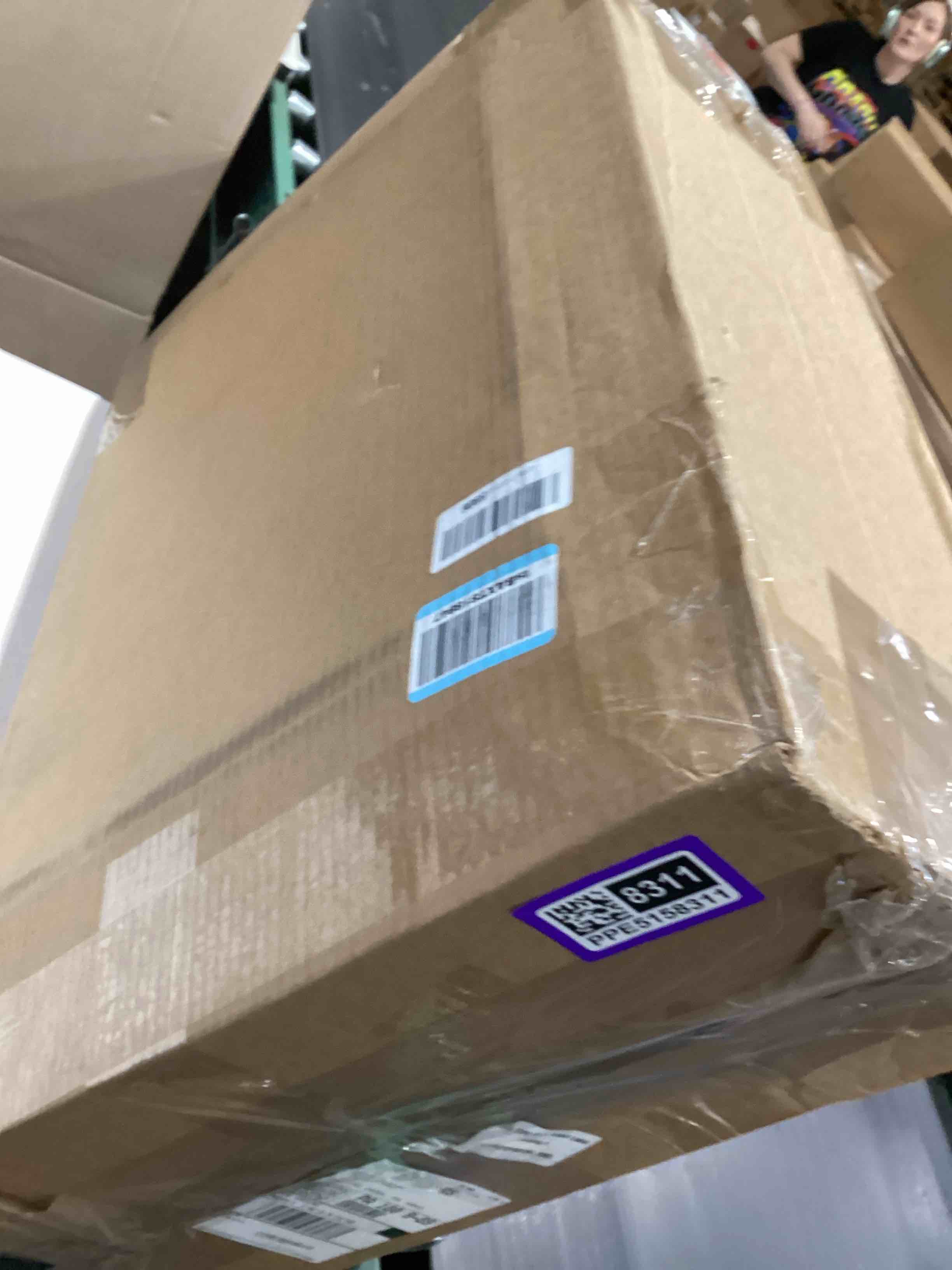 https://s3.amazonaws.com/lotting-images-prod/bidfta/PPE5158311_1780576661191.jpeg