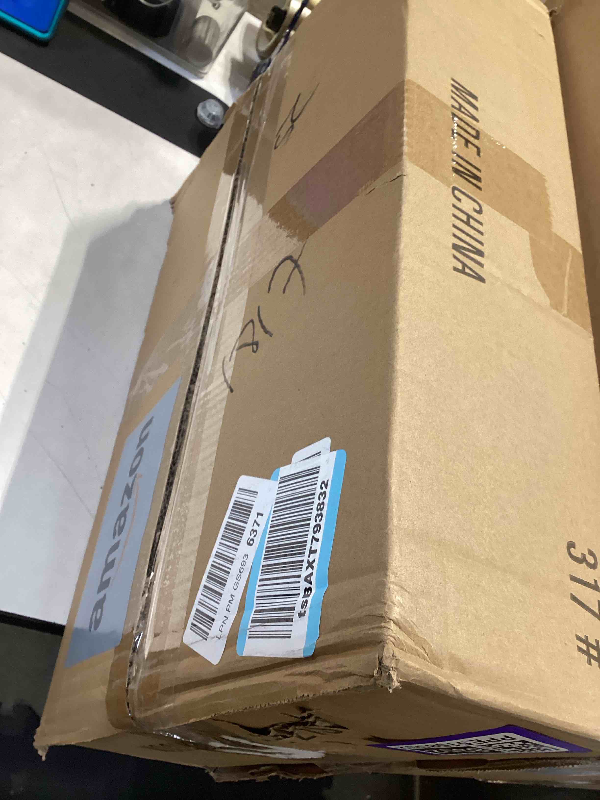 https://s3.amazonaws.com/lotting-images-prod/bidfta/PPE5158352_1780580907087.jpeg