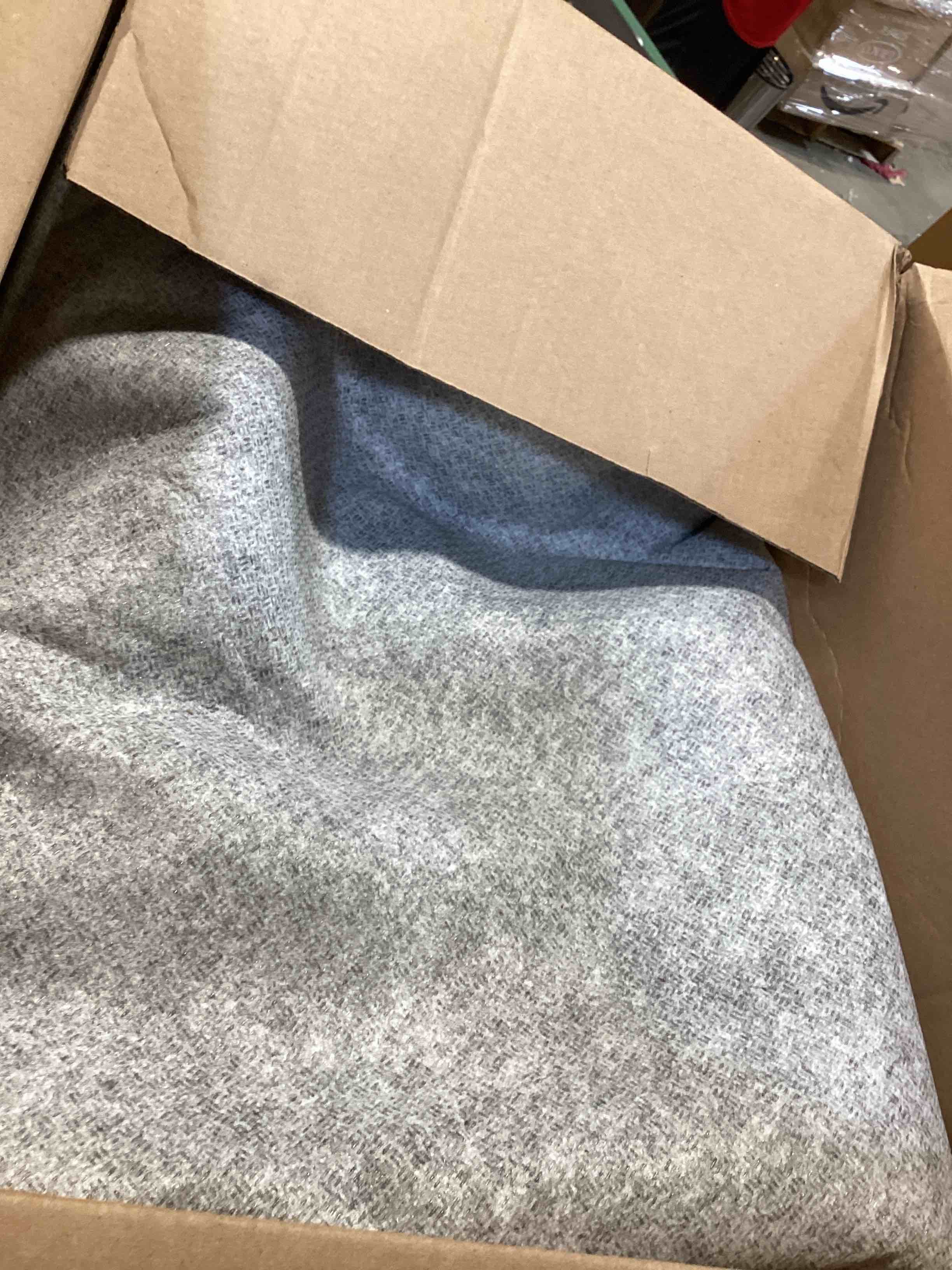 Condition photo showing Good Condition for similar to…9x12 extra large area rugs for living room, shaggy non-slip tie-dyed rugs for bedroom kids playroom dorm room, high pile ultra soft carpet, grey