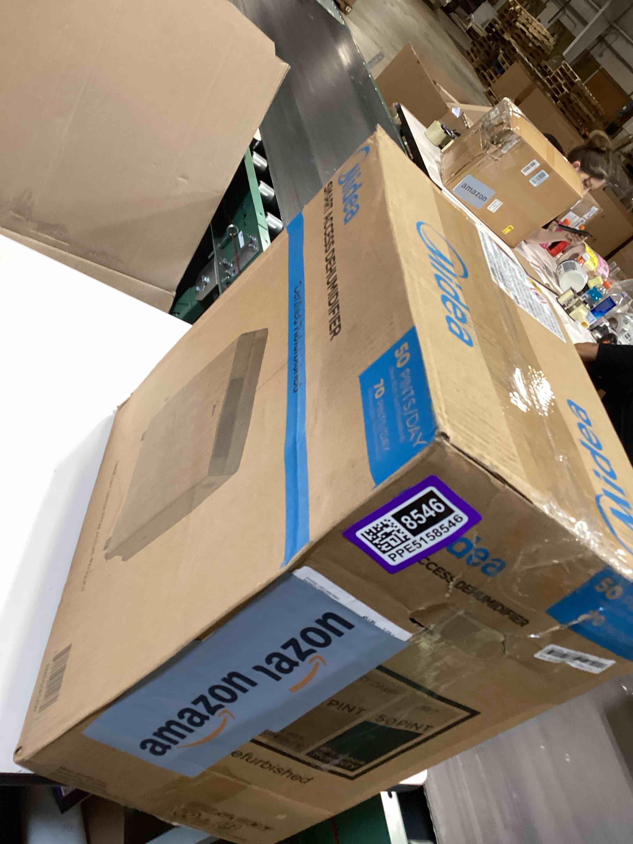 https://s3.amazonaws.com/lotting-images-prod/bidfta/PPE5158546_1780684979716.jpeg