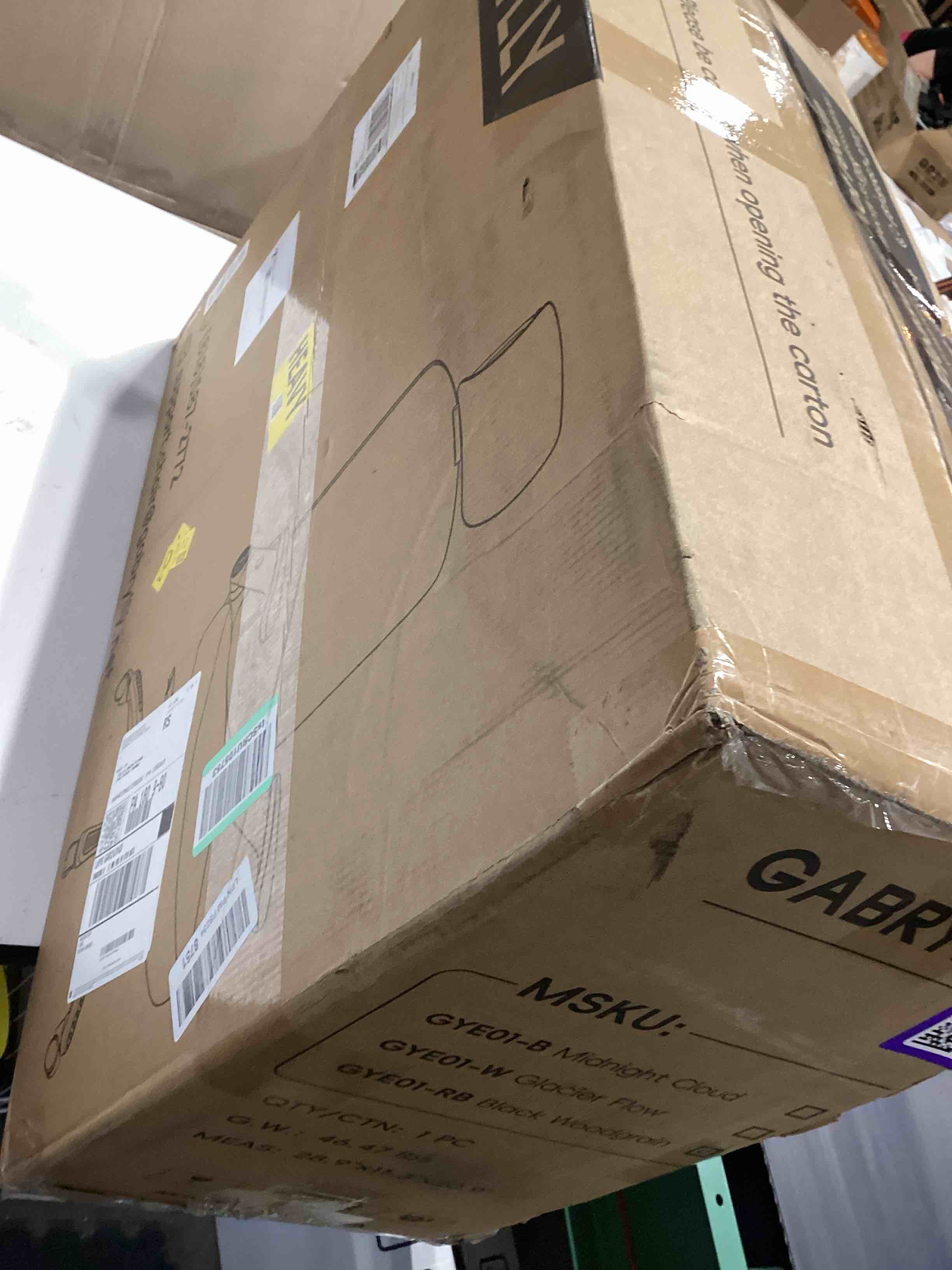 https://s3.amazonaws.com/lotting-images-prod/bidfta/PPE5158587_1780744905202.jpeg