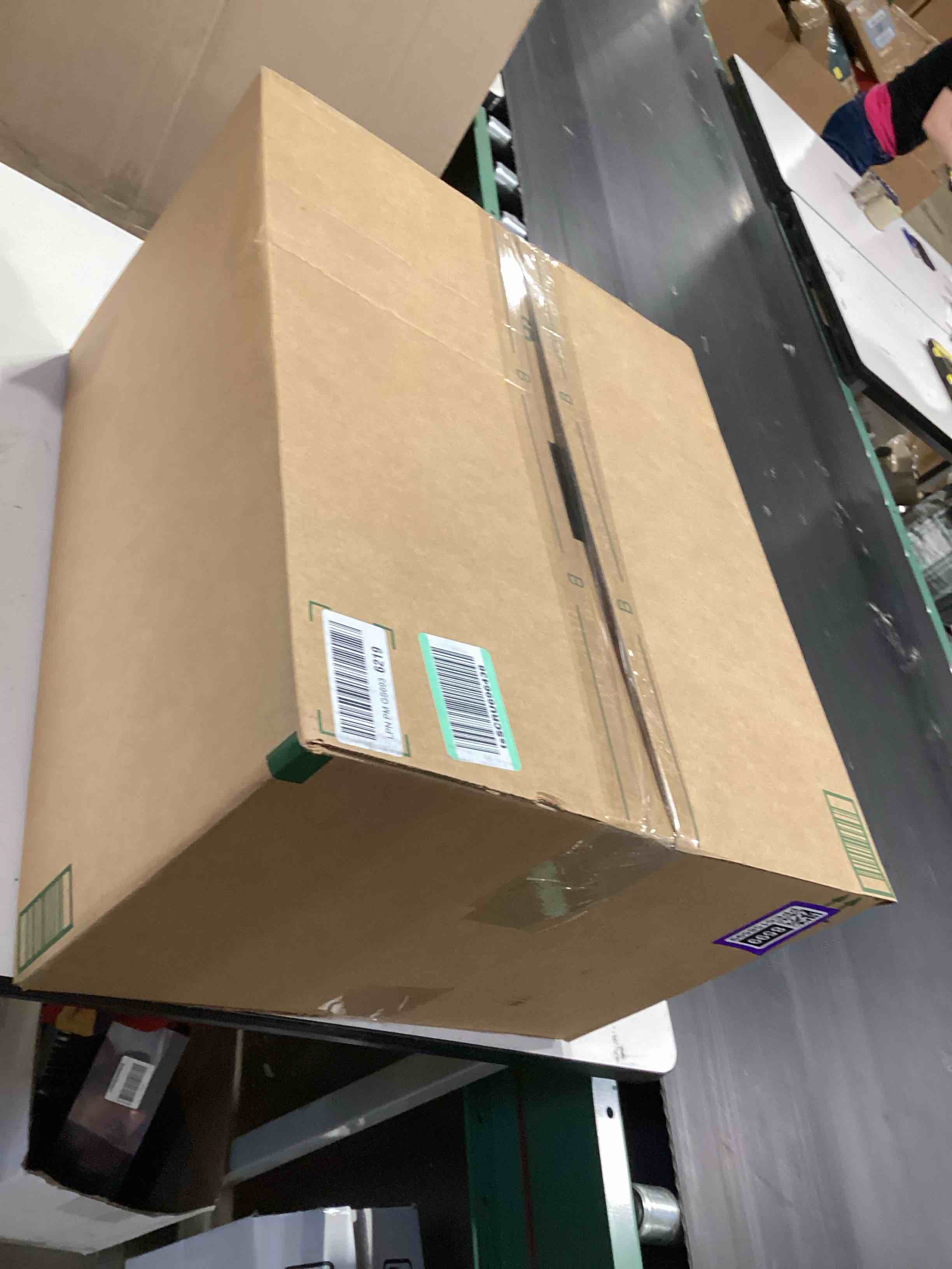 https://s3.amazonaws.com/lotting-images-prod/bidfta/PPE5158599_1780746544016.jpeg