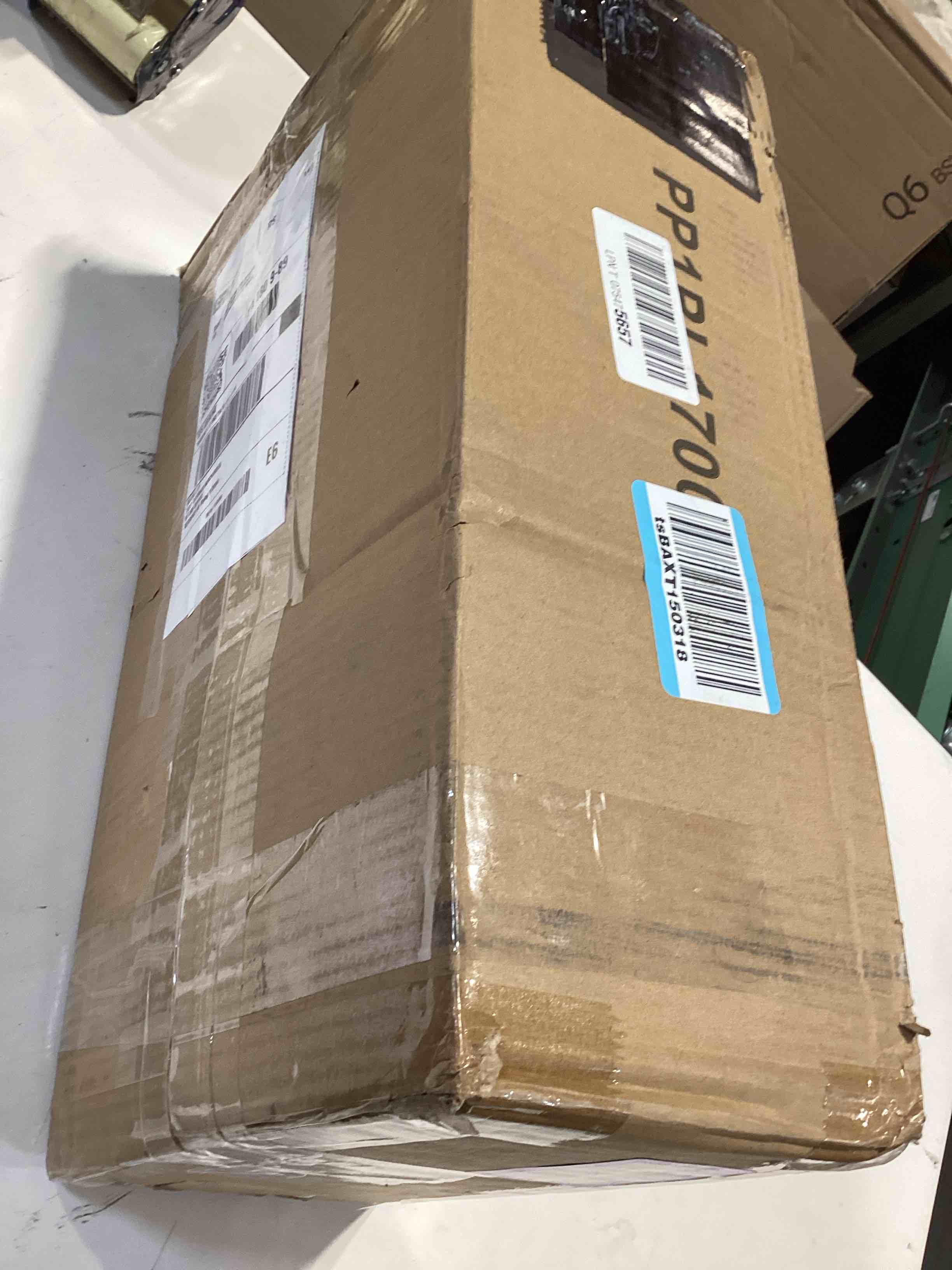Condition photo showing Good Condition for 4500 lb utv winch synthetic rope kits, 12v winch with wireless remote for off road trailer boat rv towing winche, waterproof winch with mounting plate and wired remote 4500lb orange