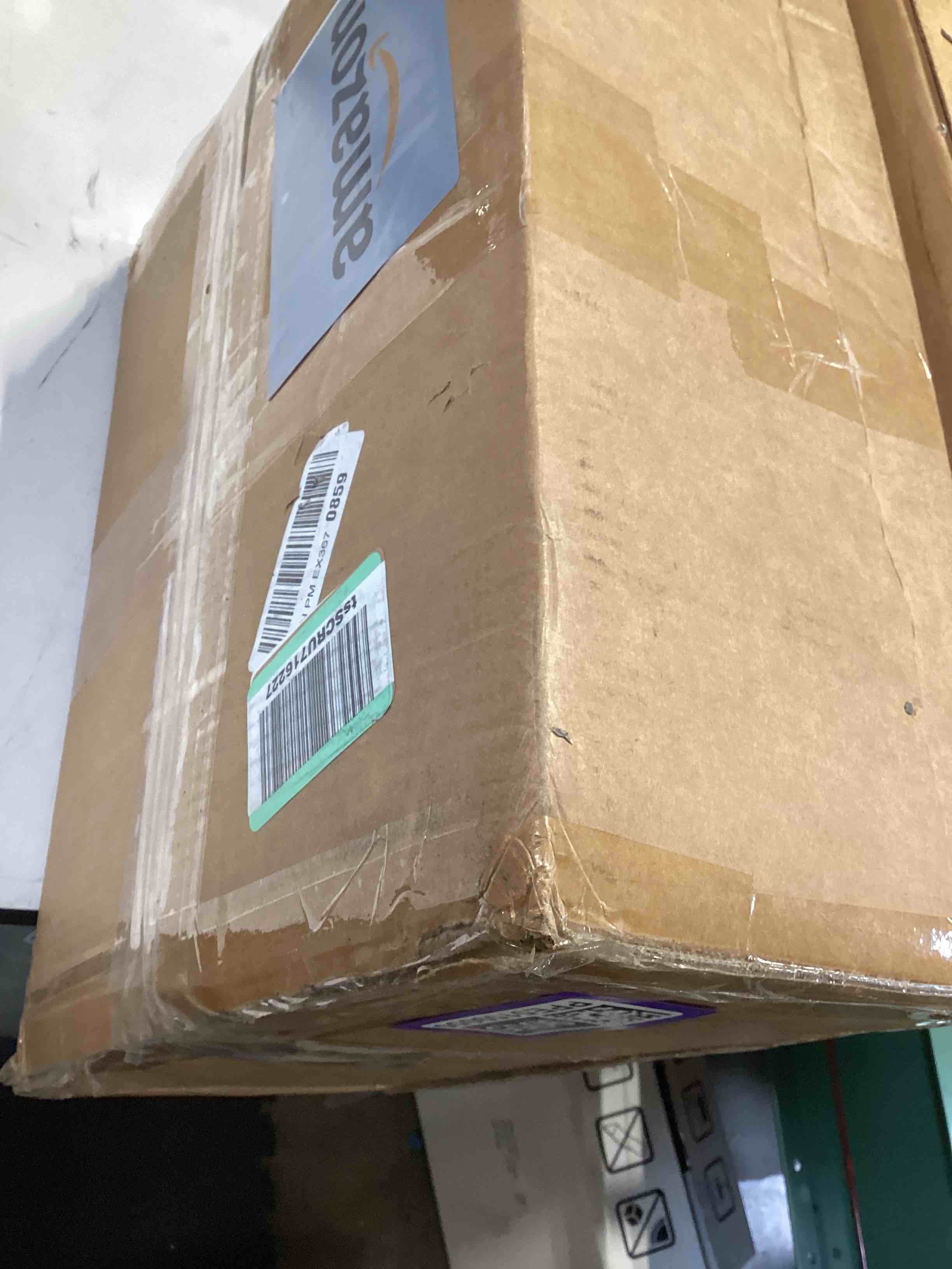 https://s3.amazonaws.com/lotting-images-prod/bidfta/PPE5159055_1781018623682.jpeg