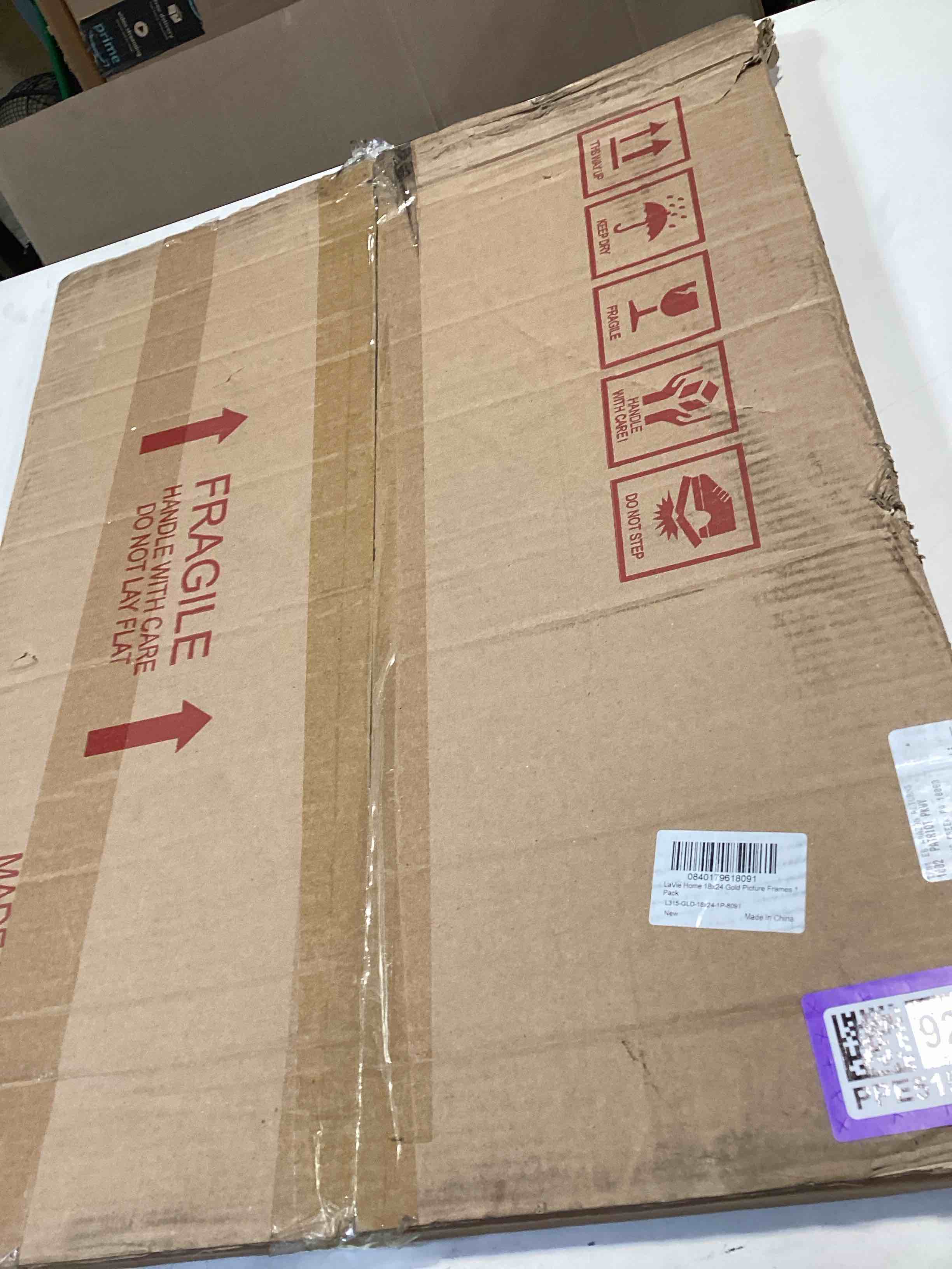 Condition photo showing Good Condition for lavie home 18x24 picture frame gold poster frame, display pictures 16x20 with mat or 18x24 without mat, stable and sturdy frame and polished plexiglass, horizontal and vertical format of the walls 18x24 gold