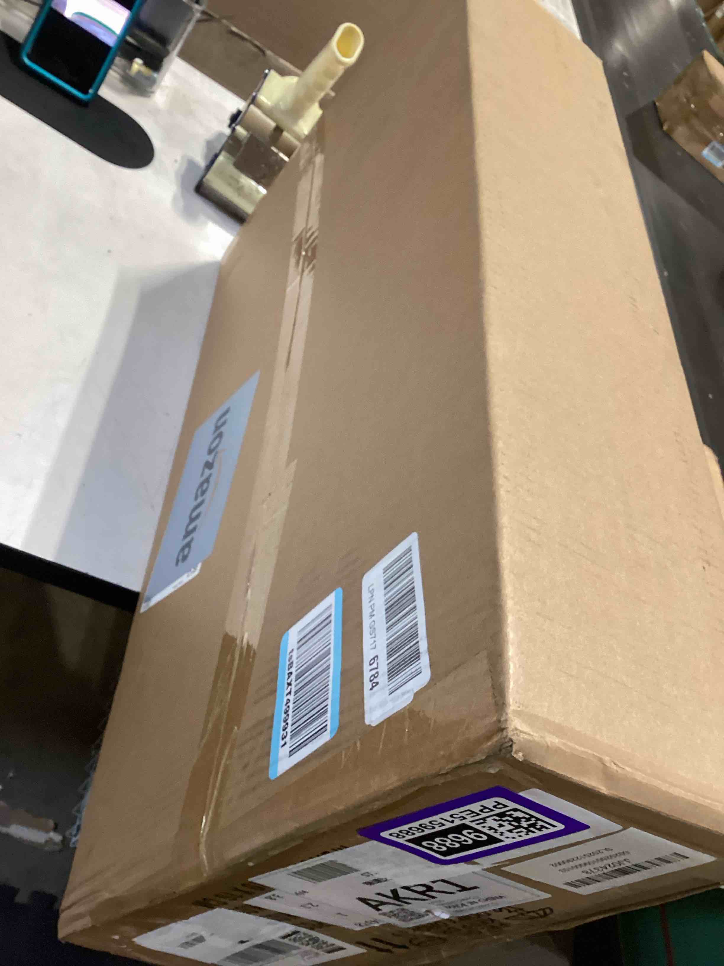 https://s3.amazonaws.com/lotting-images-prod/bidfta/PPE5159688_1781529939667.jpeg