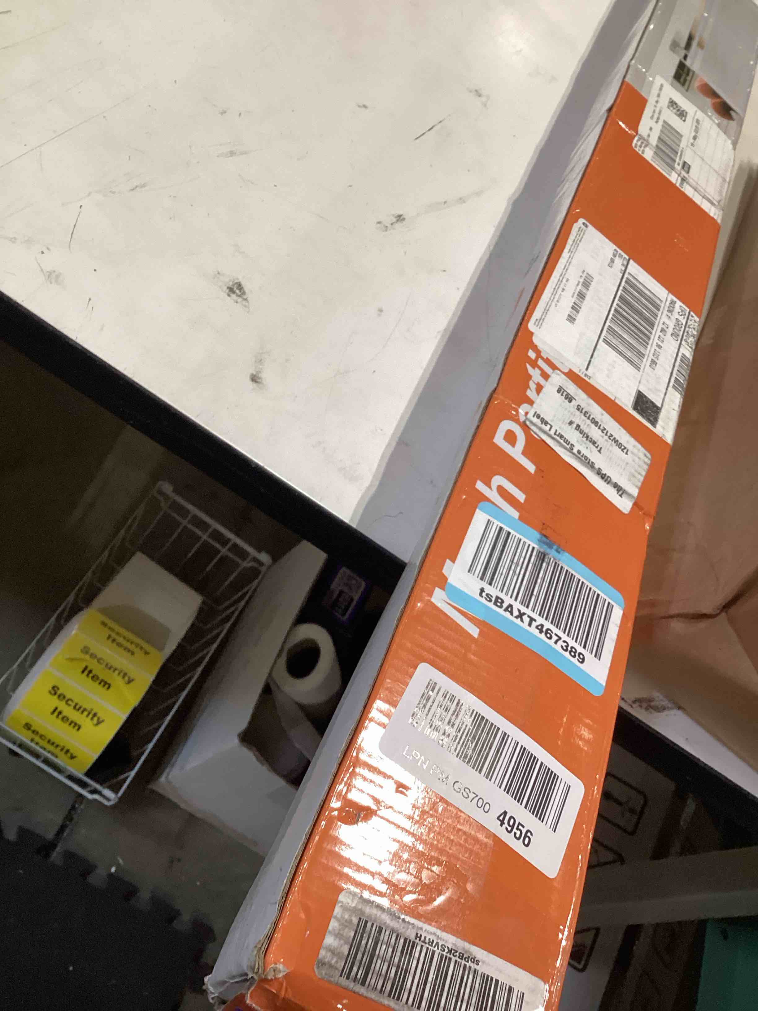 https://s3.amazonaws.com/lotting-images-prod/bidfta/PPE5159735_1781533278388.jpeg