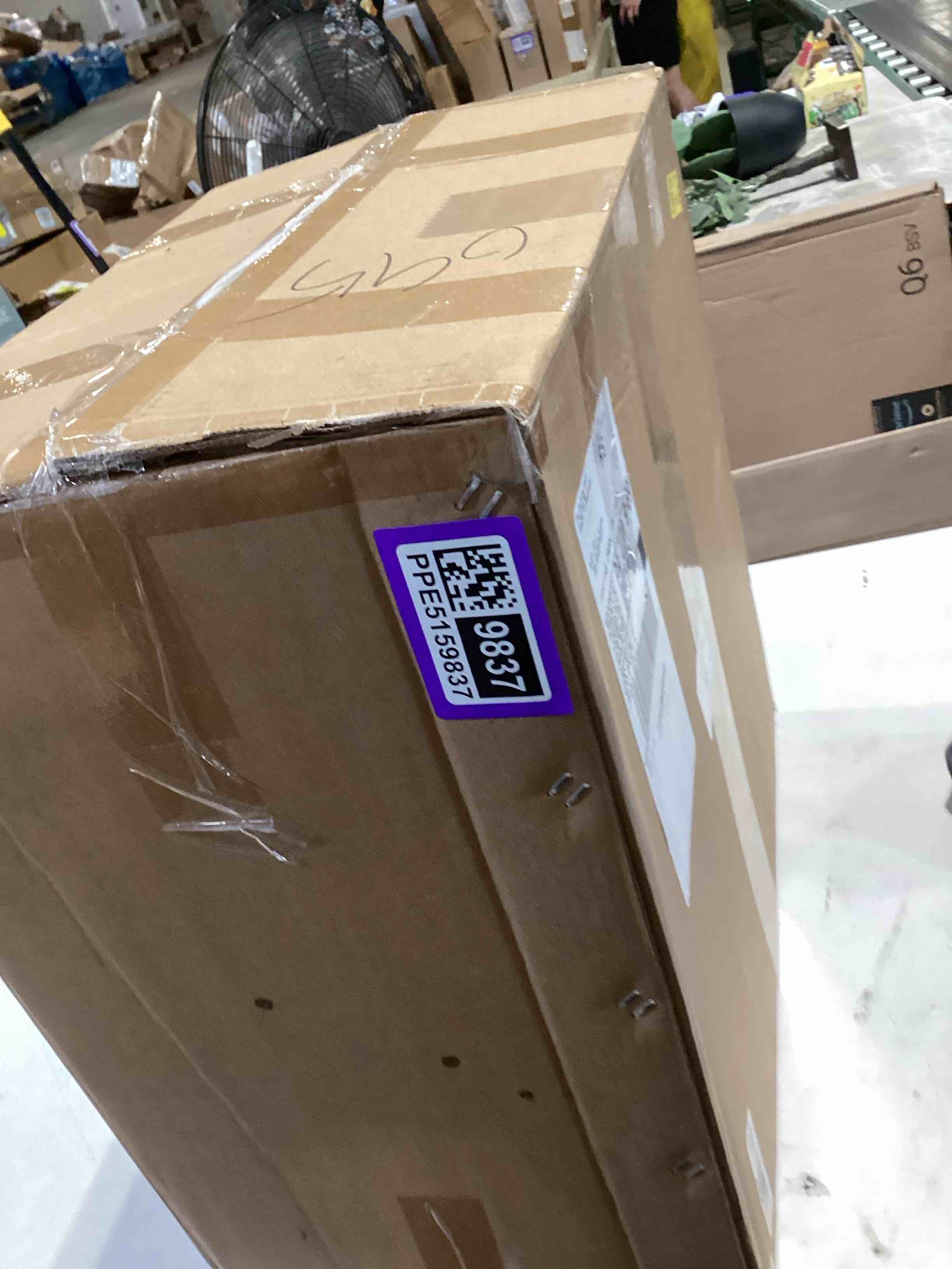 Condition photo showing Good Condition for hood filters 19.5w x 19.5h inch 430 stainless steel pack of 6, 7 grooves commercial hood filters, commercial kitchen range hood filter for grease rated commercial kitchen exhaust hoods