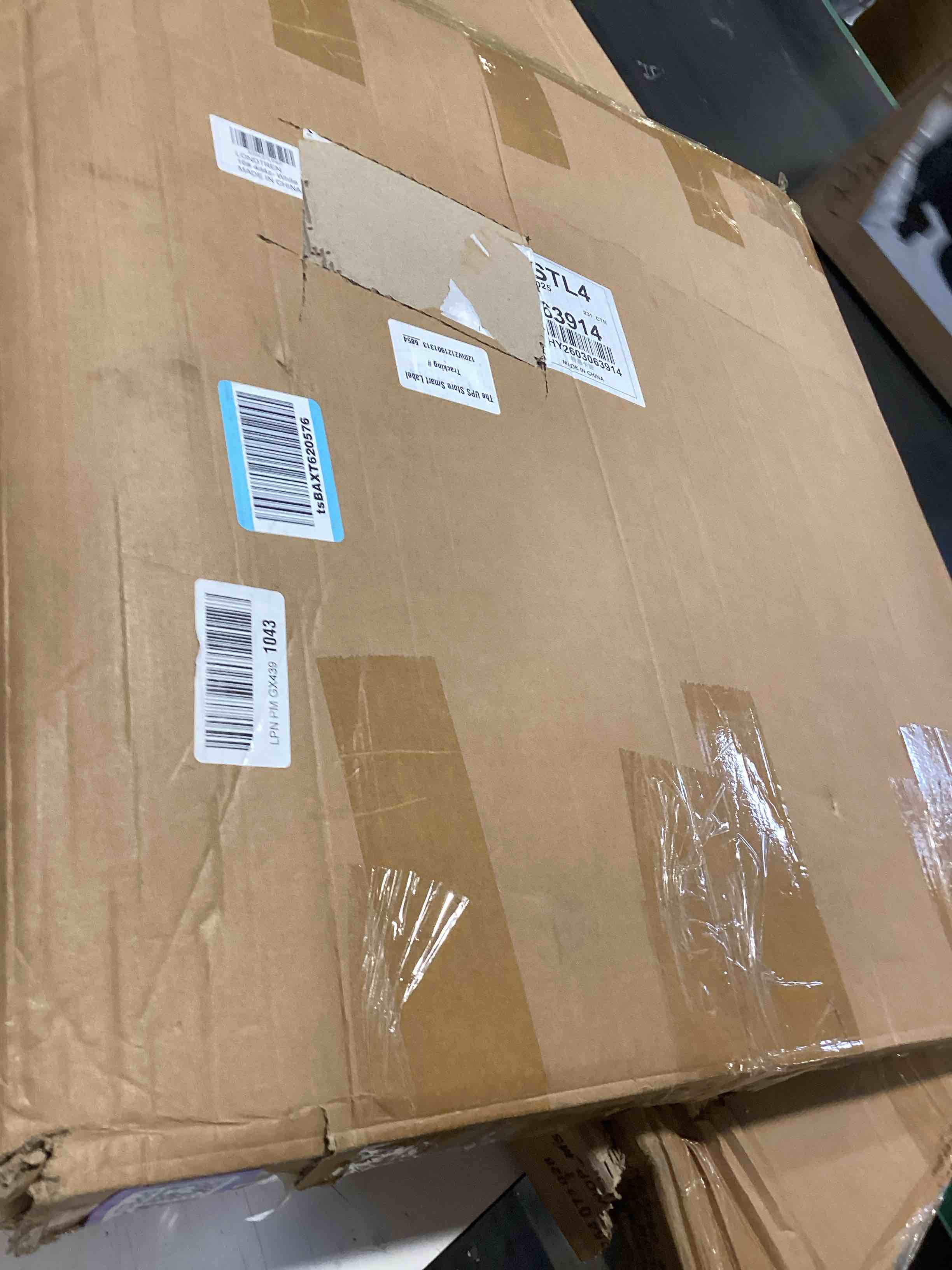 https://s3.amazonaws.com/lotting-images-prod/bidfta/PPE5159925_1781545136236.jpeg