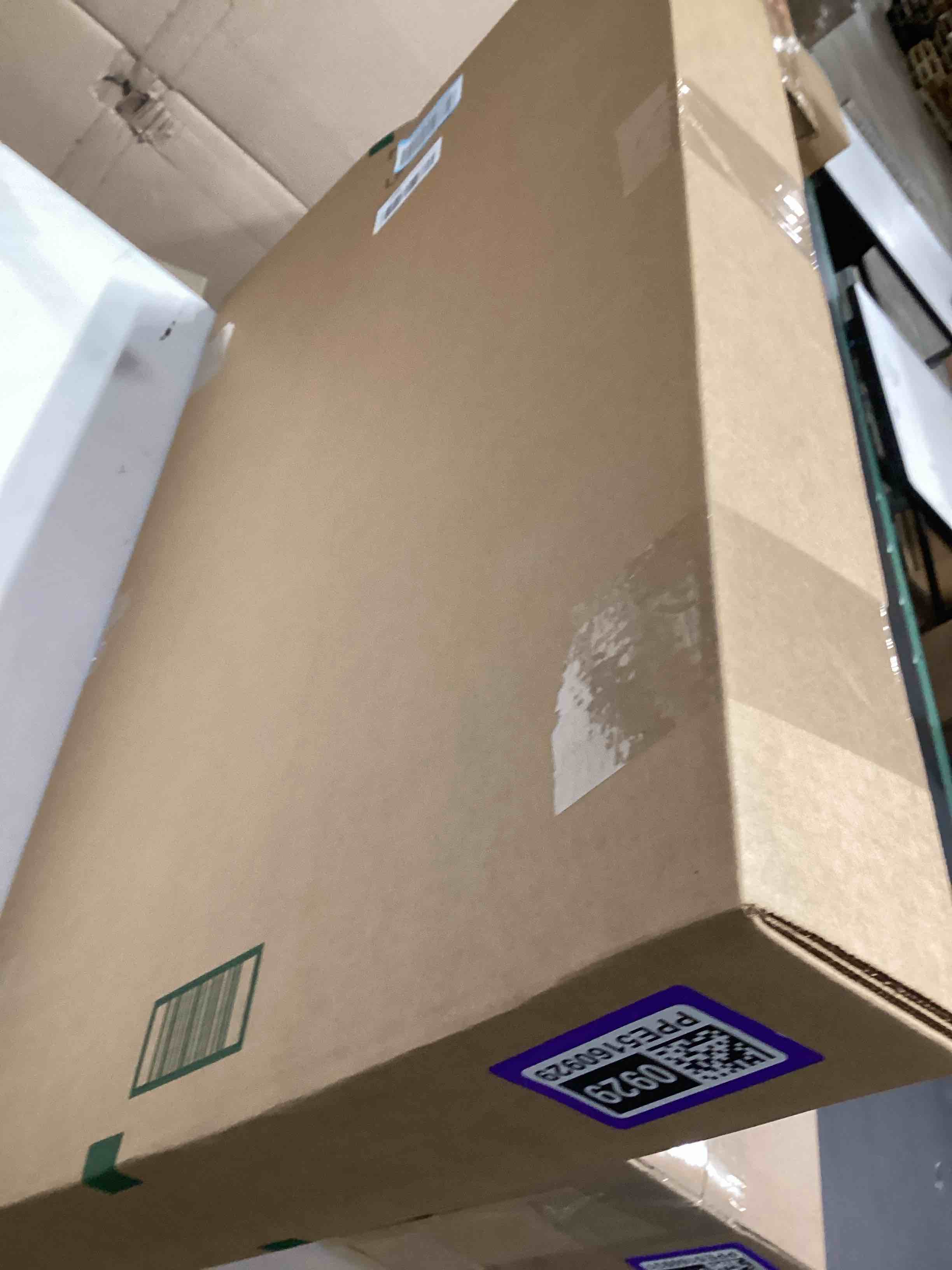 https://s3.amazonaws.com/lotting-images-prod/bidfta/PPE5160929_1782131217419.jpeg