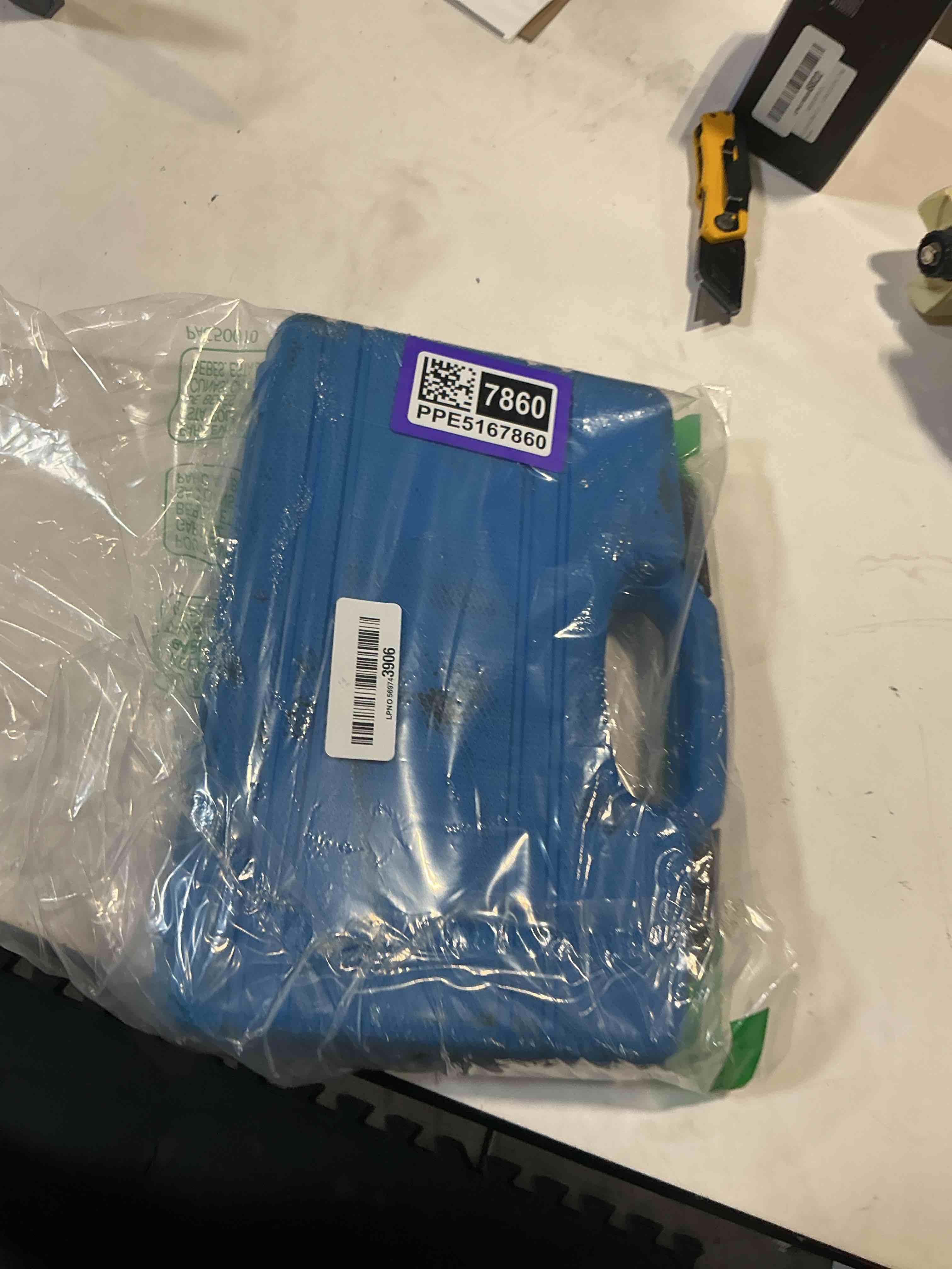 Condition photo showing Good Condition for 40100 hub removal tool wheel hub removal tool compatible with all axle bolt hubs (5, 6 and 8 lug hubs)