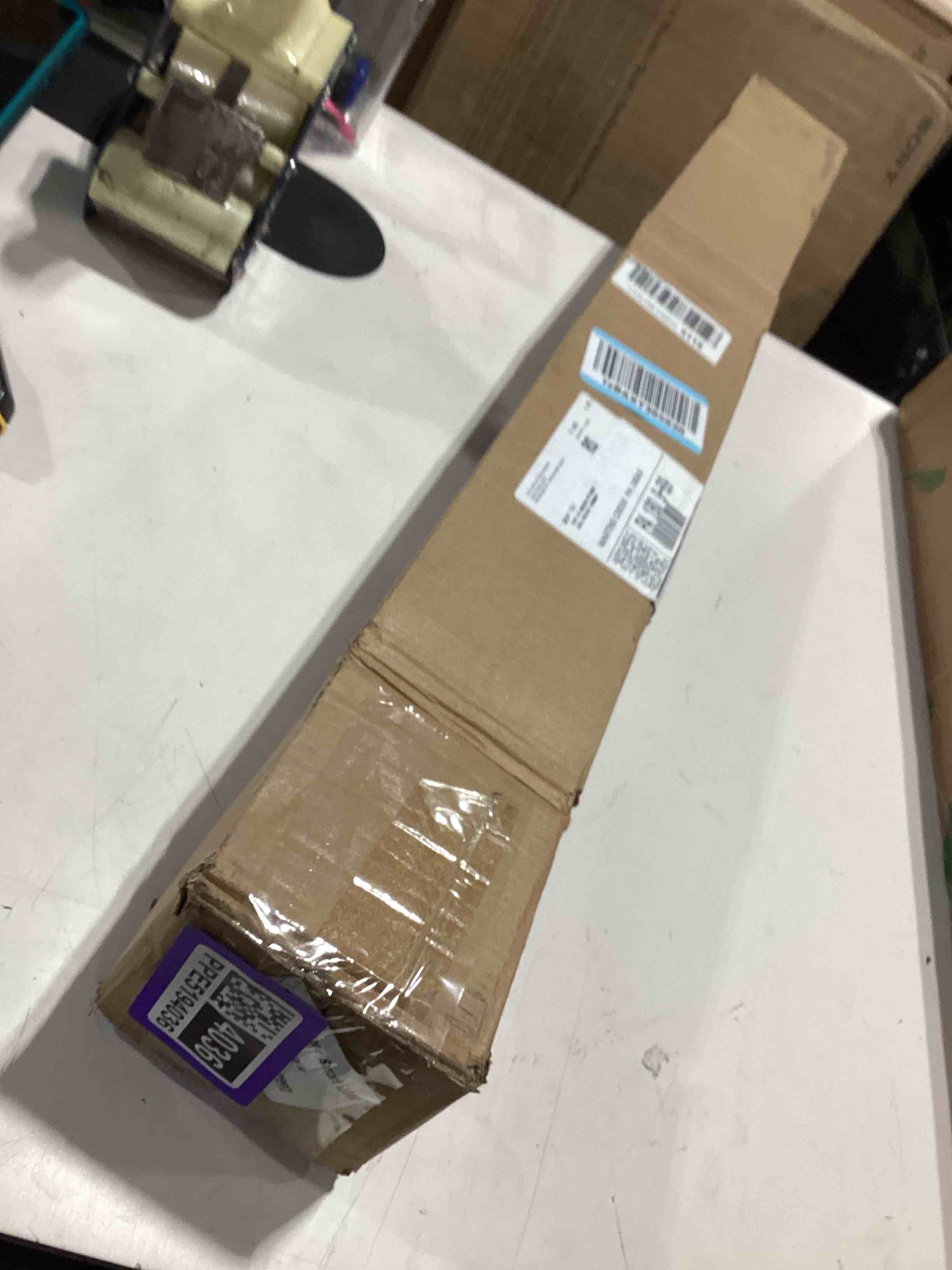 https://s3.amazonaws.com/lotting-images-prod/bidfta/PPE5194036_1778068443912.jpeg
