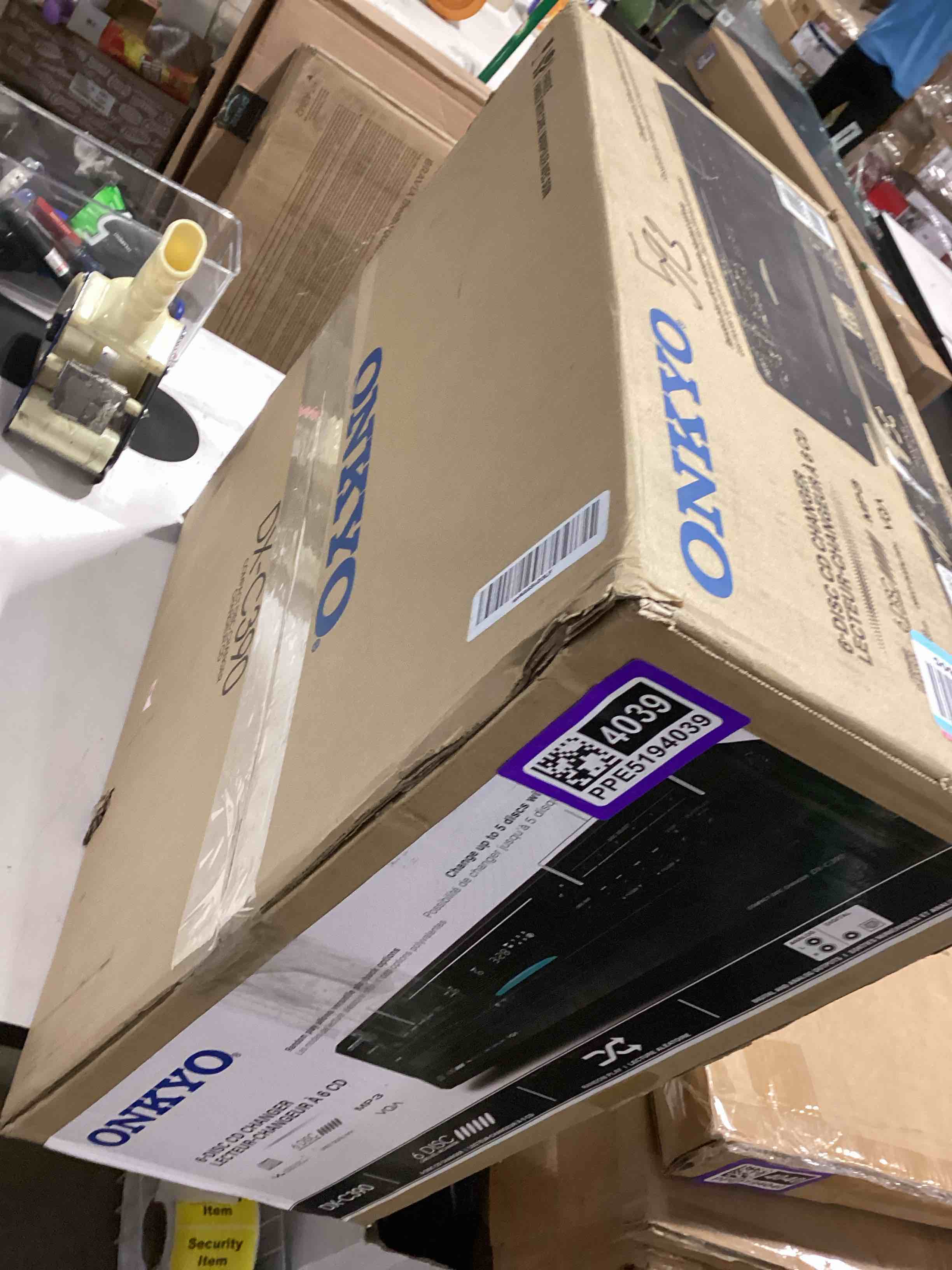 https://s3.amazonaws.com/lotting-images-prod/bidfta/PPE5194039_1778068589811.jpeg