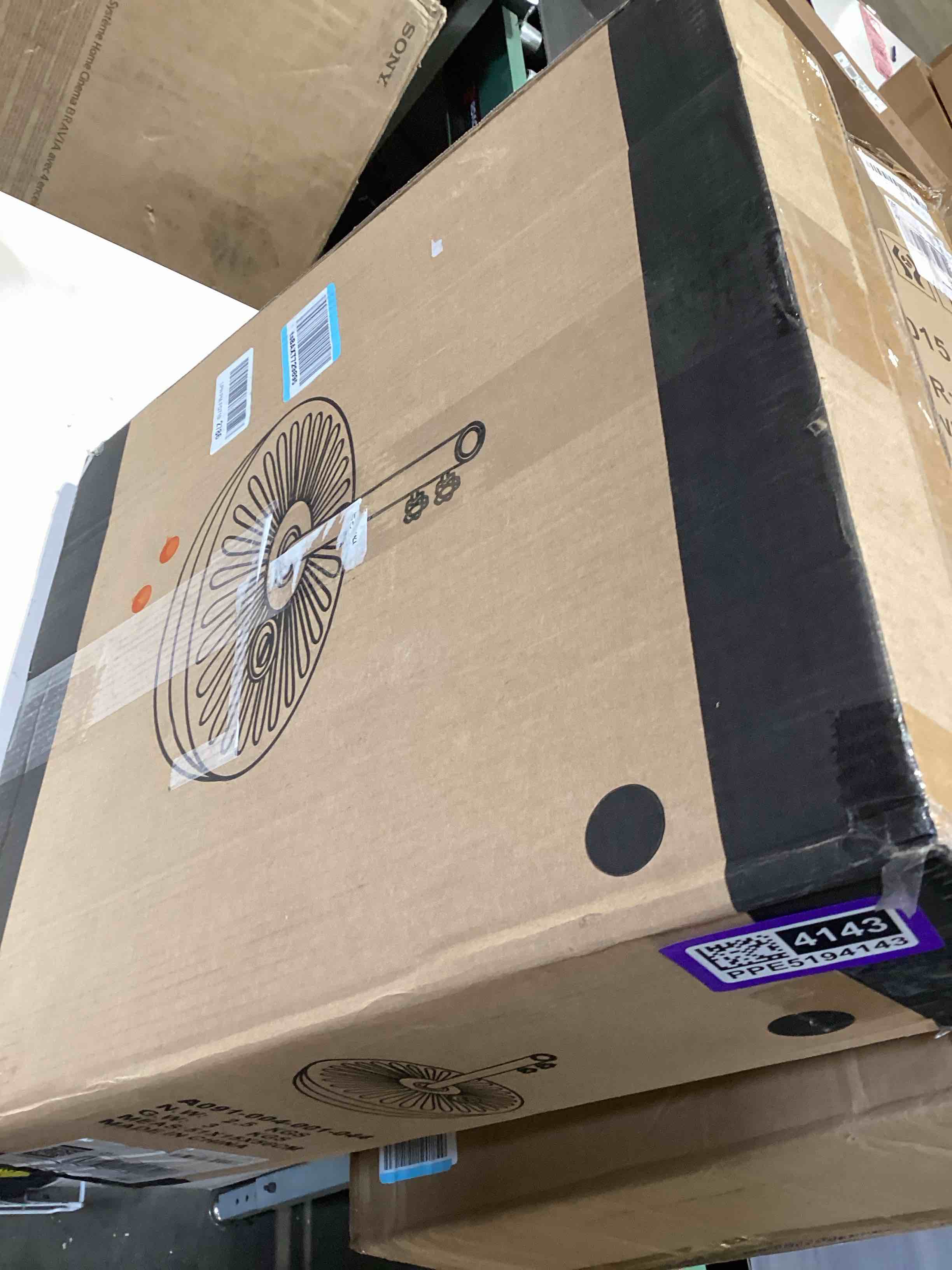 https://s3.amazonaws.com/lotting-images-prod/bidfta/PPE5194143_1778082516367.jpeg