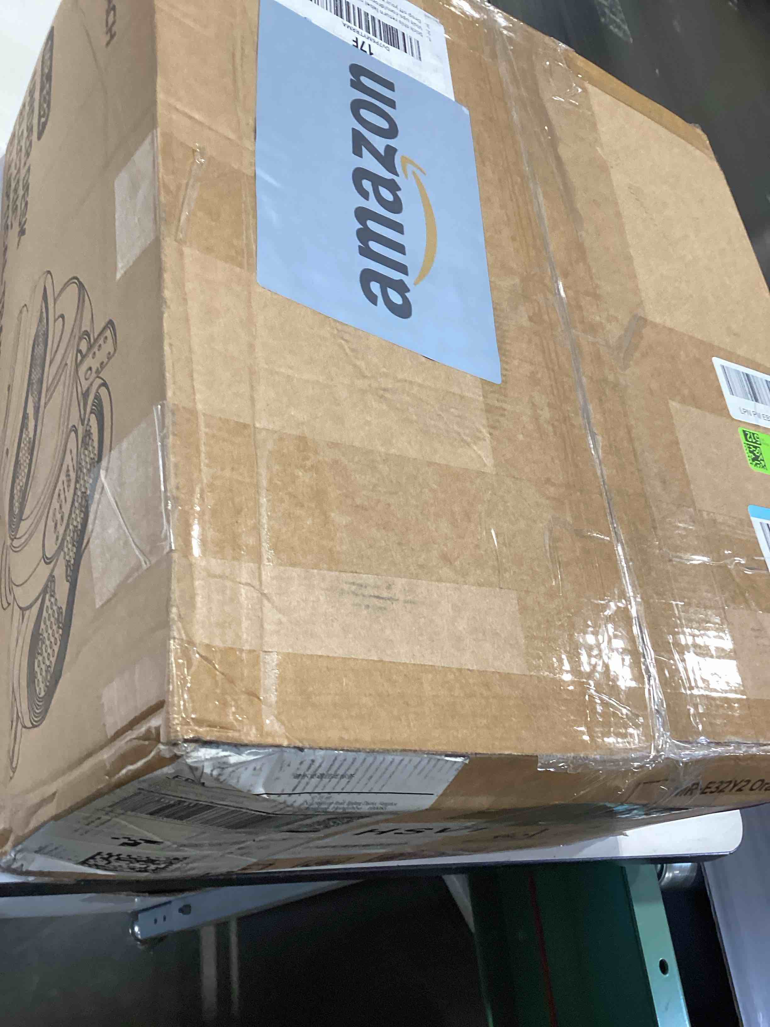 https://s3.amazonaws.com/lotting-images-prod/bidfta/PPE5194368_1778167479127.jpeg