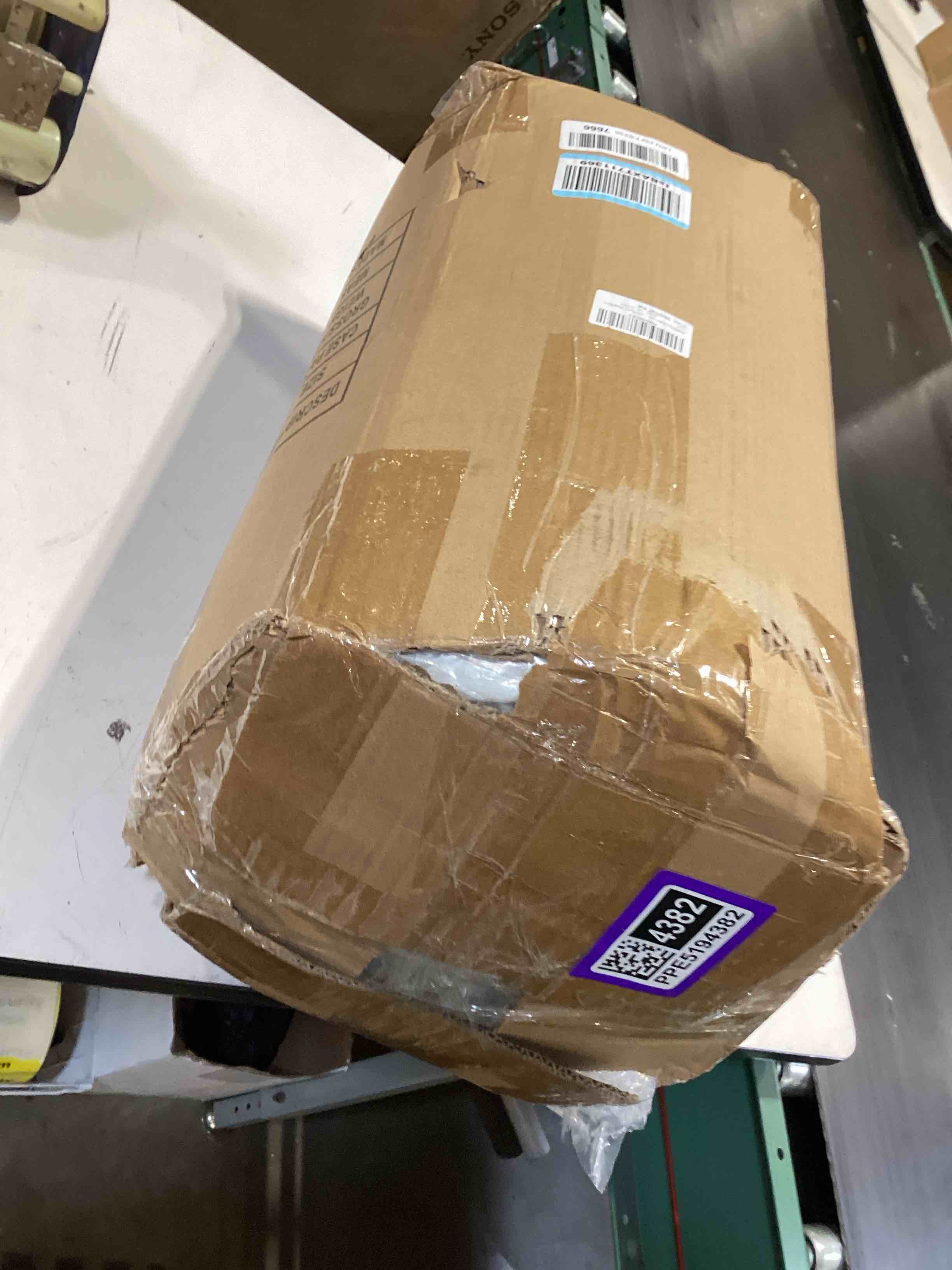 https://s3.amazonaws.com/lotting-images-prod/bidfta/PPE5194382_1778169455974.jpeg