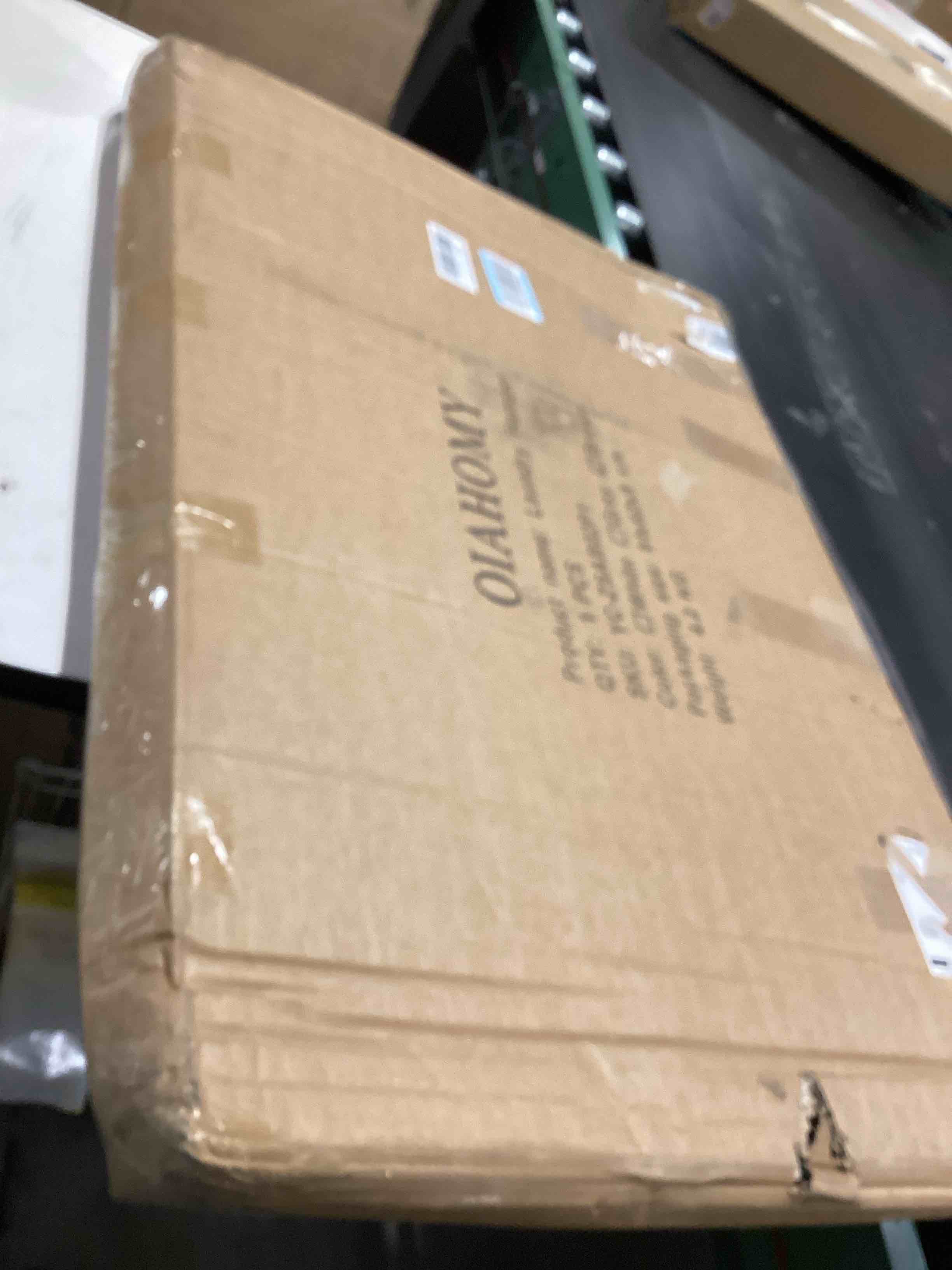 https://s3.amazonaws.com/lotting-images-prod/bidfta/PPE5194455_1778586030903.jpeg